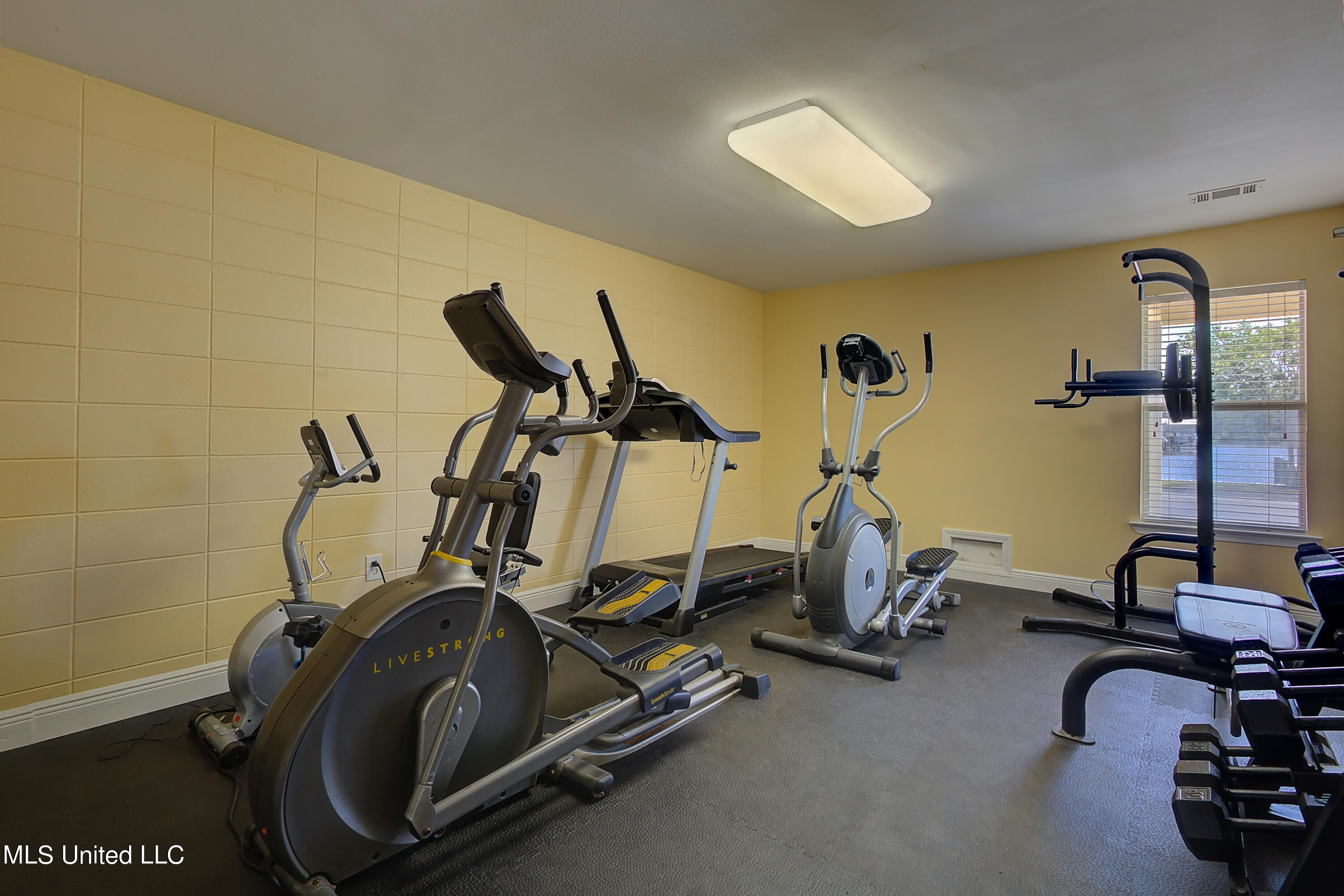 2421 Beachview B16 Drive, B16