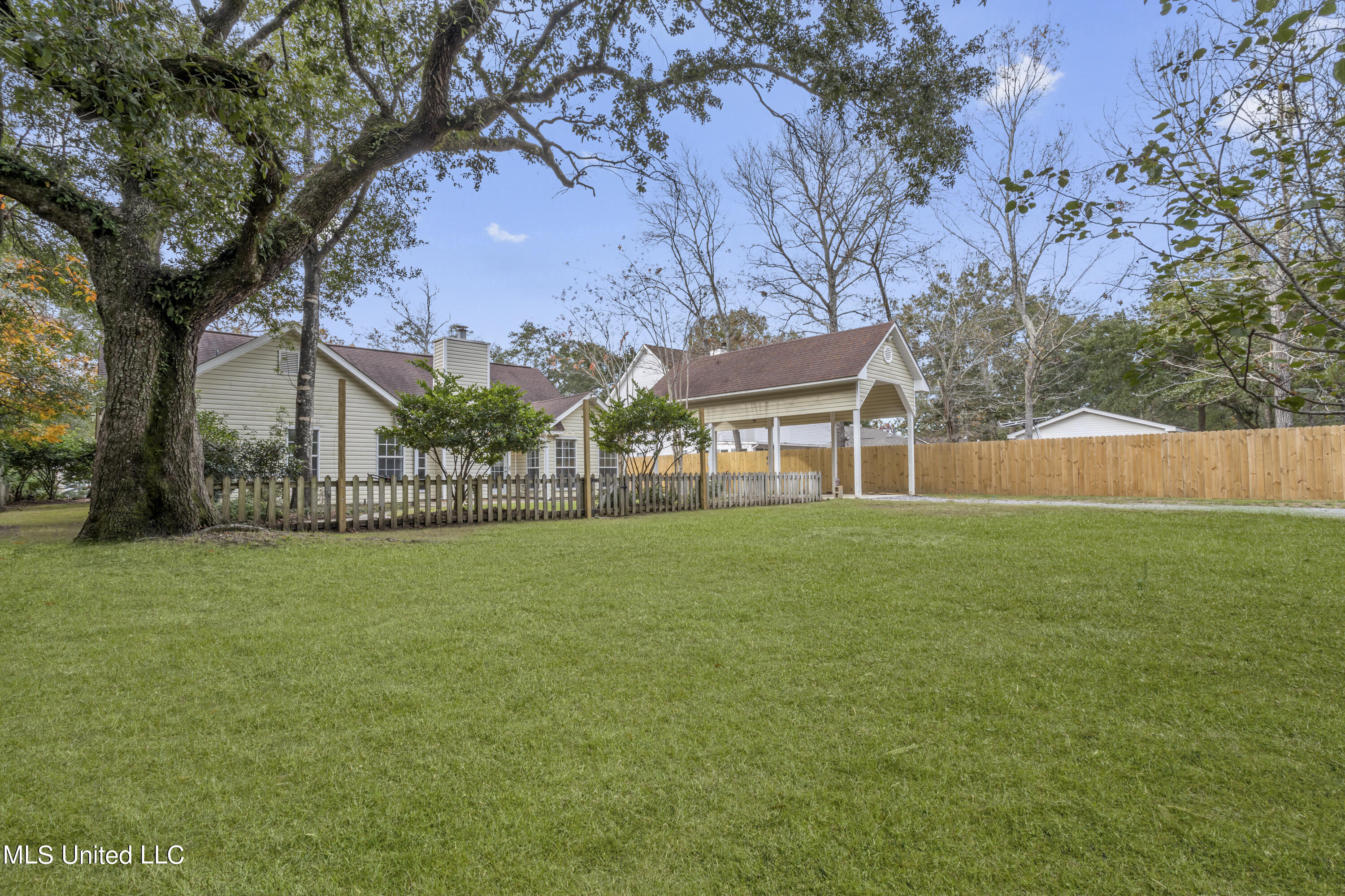 1500 Beachview Drive
