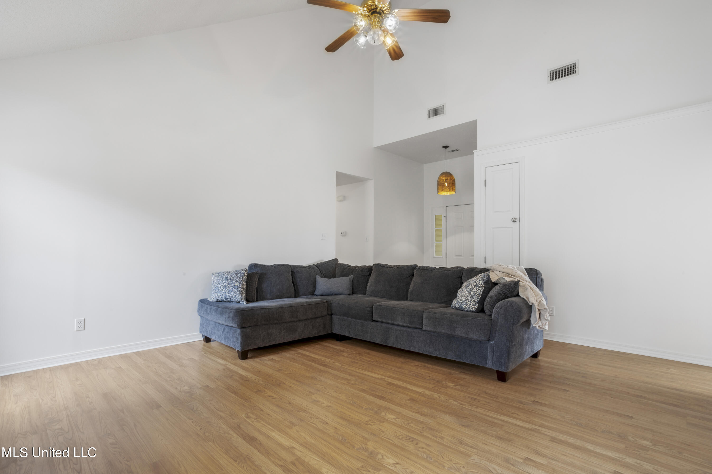 1500 Beachview Drive
