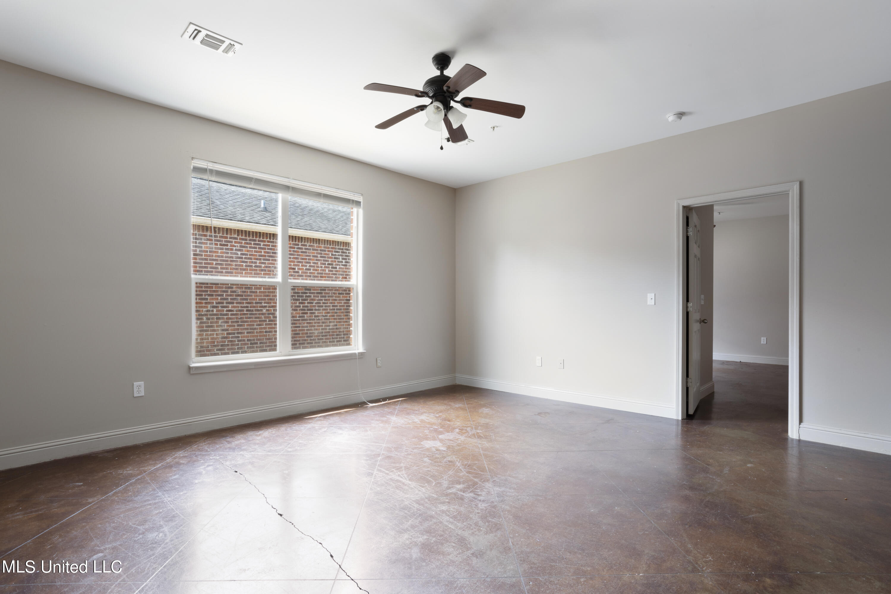 2933 Magnolia Court