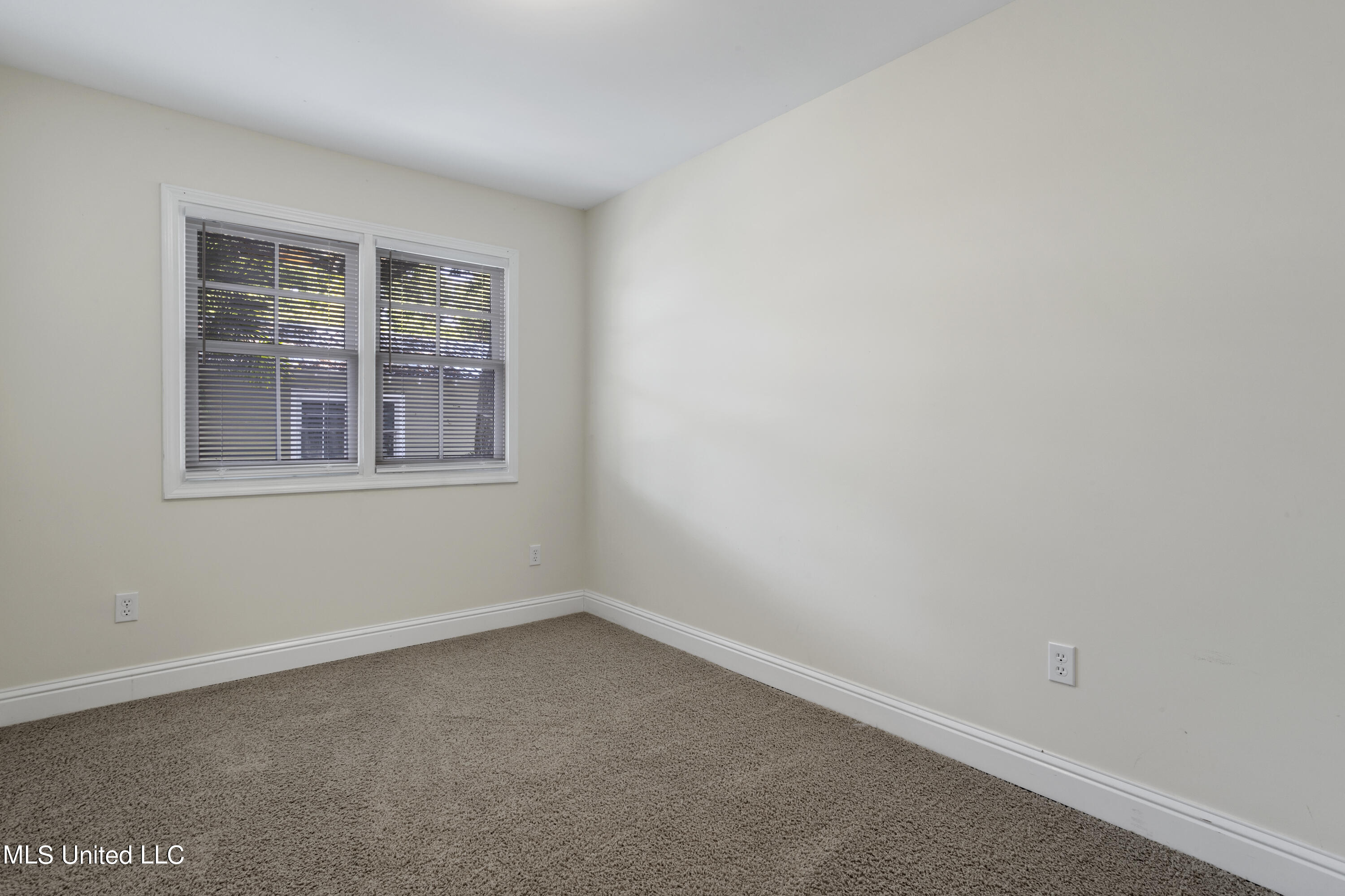 808 Desoto Street, 8