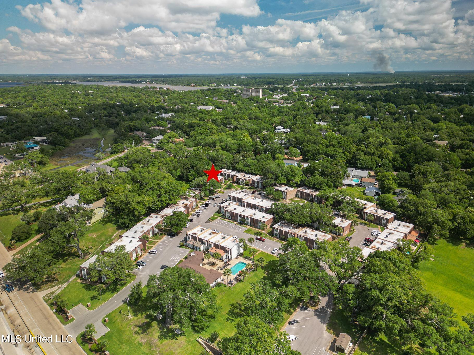 527 Front Beach Drive, 19