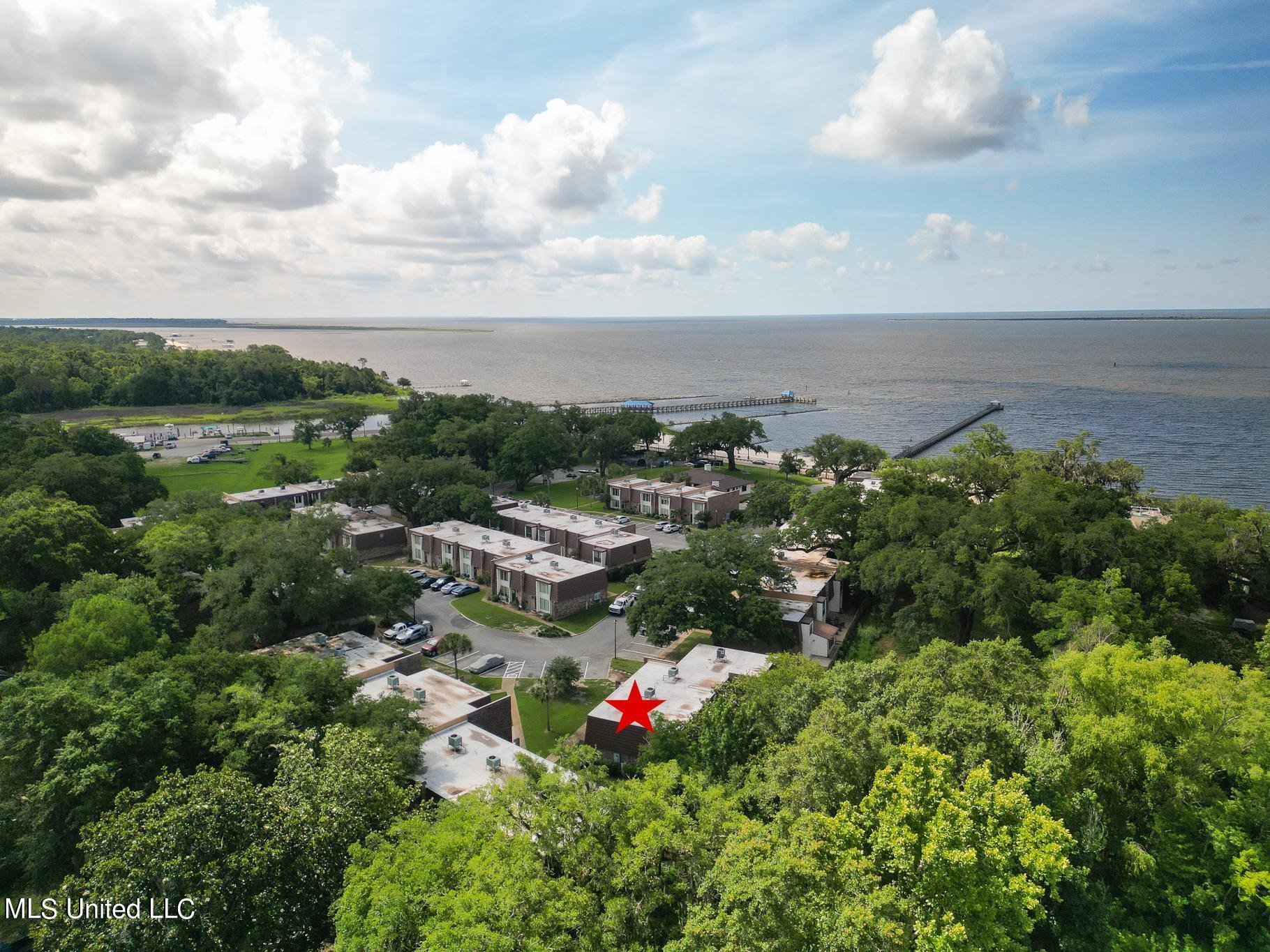 527 Front Beach Drive, 19