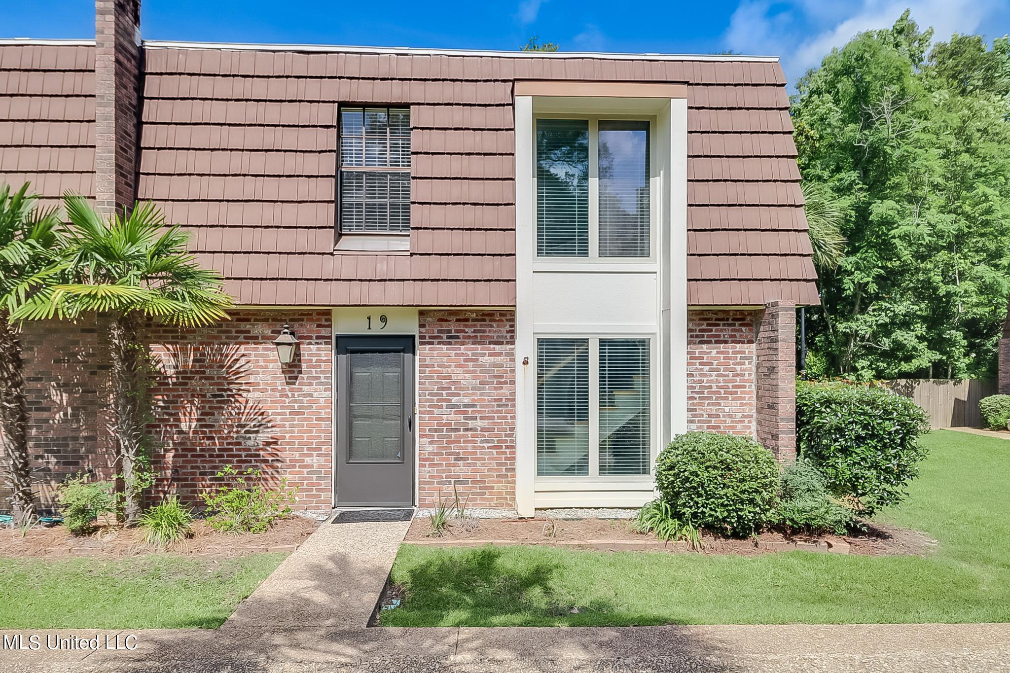 527 Front Beach Drive, 19