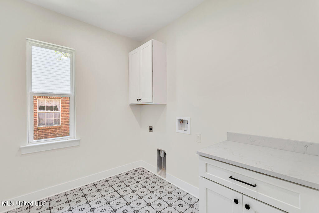 1601 S 9th Street