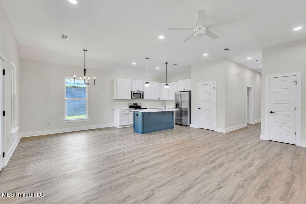 1601 S 9th Street