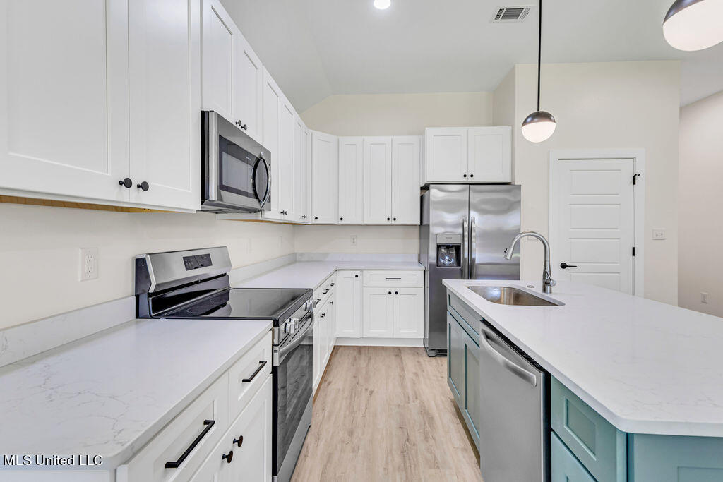 1601 S 9th Street
