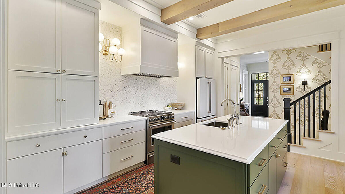 8068 Ocean Springs Road