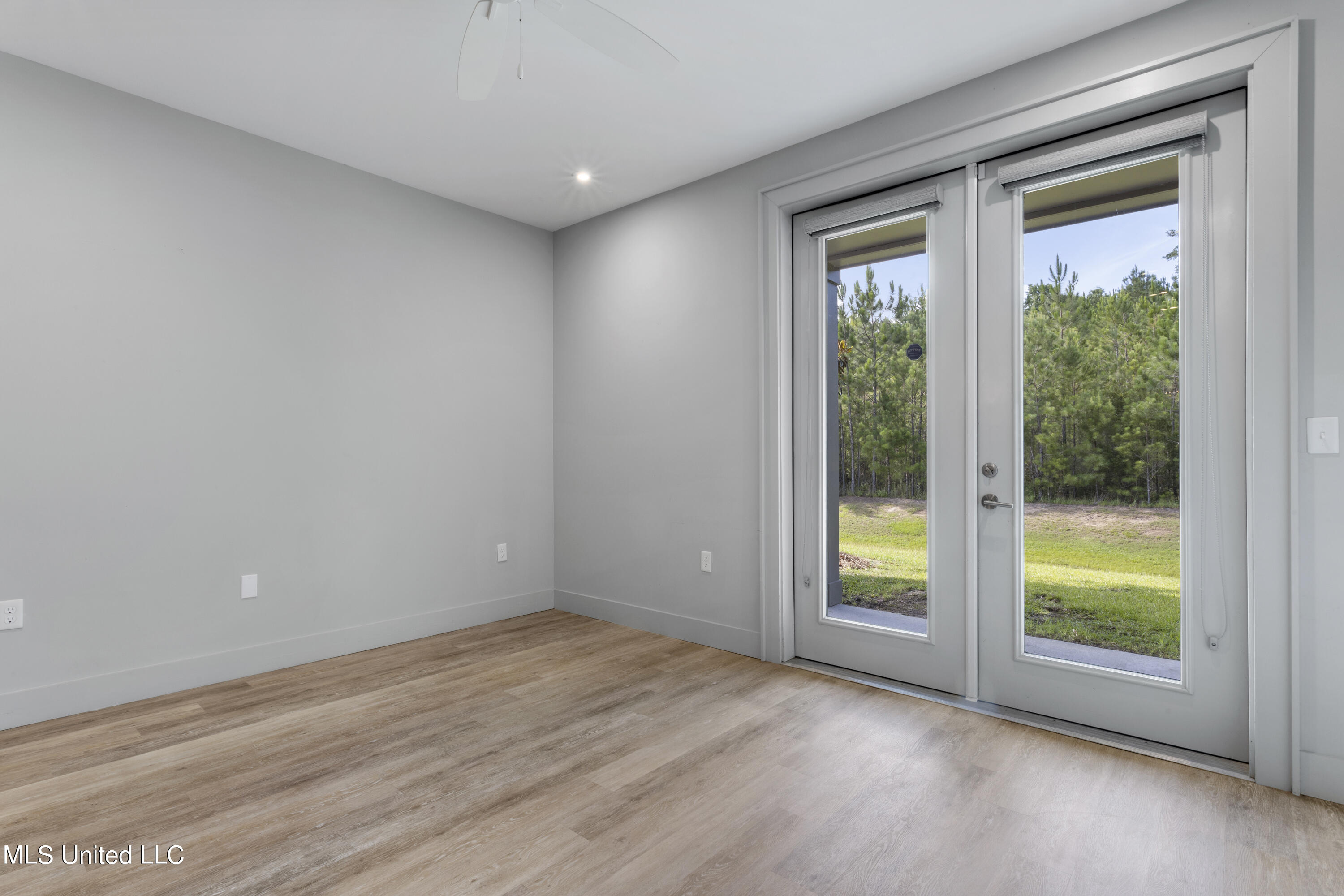 2501 Bienville Boulevard, 513