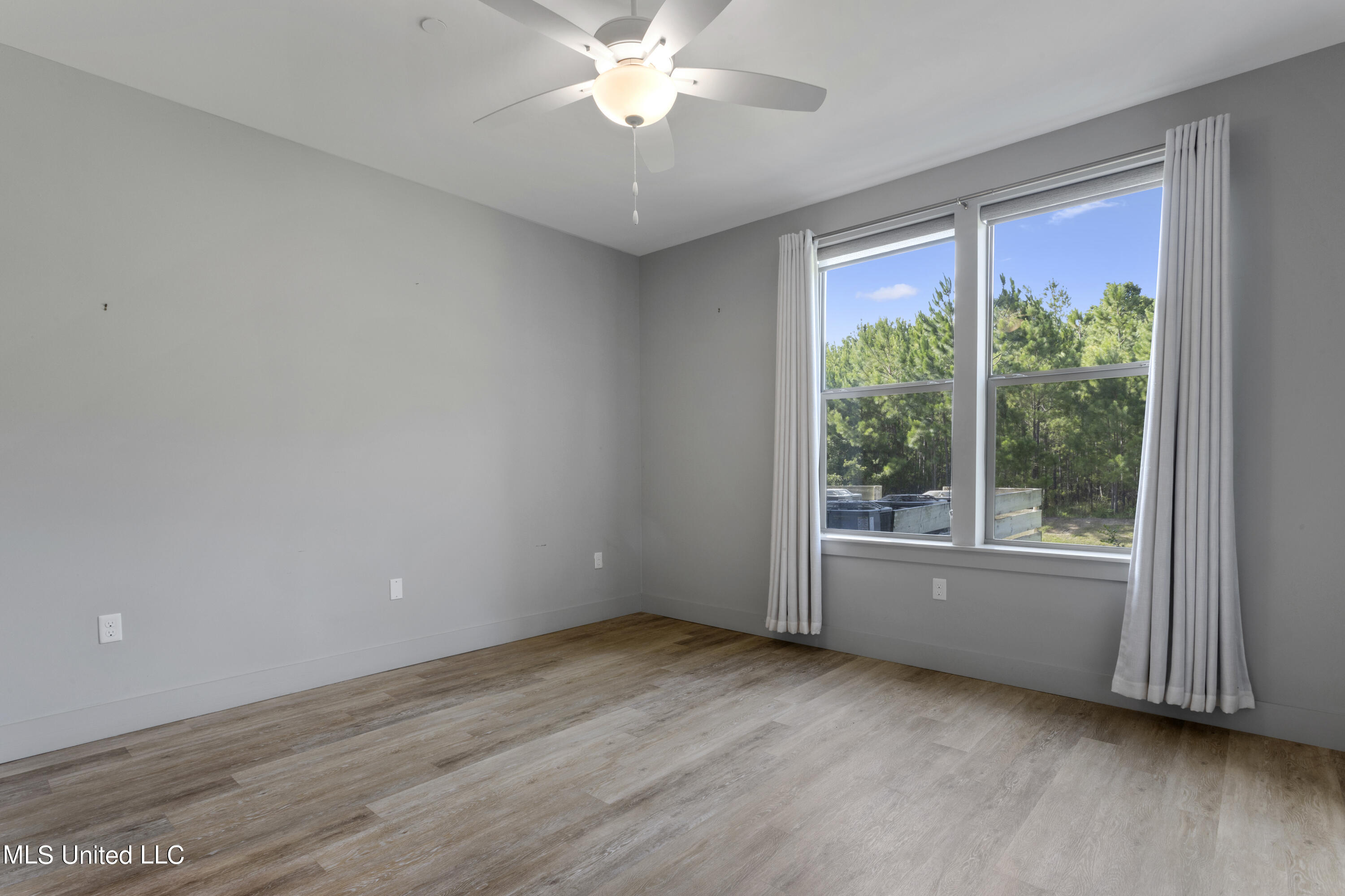 2501 Bienville Boulevard, 513