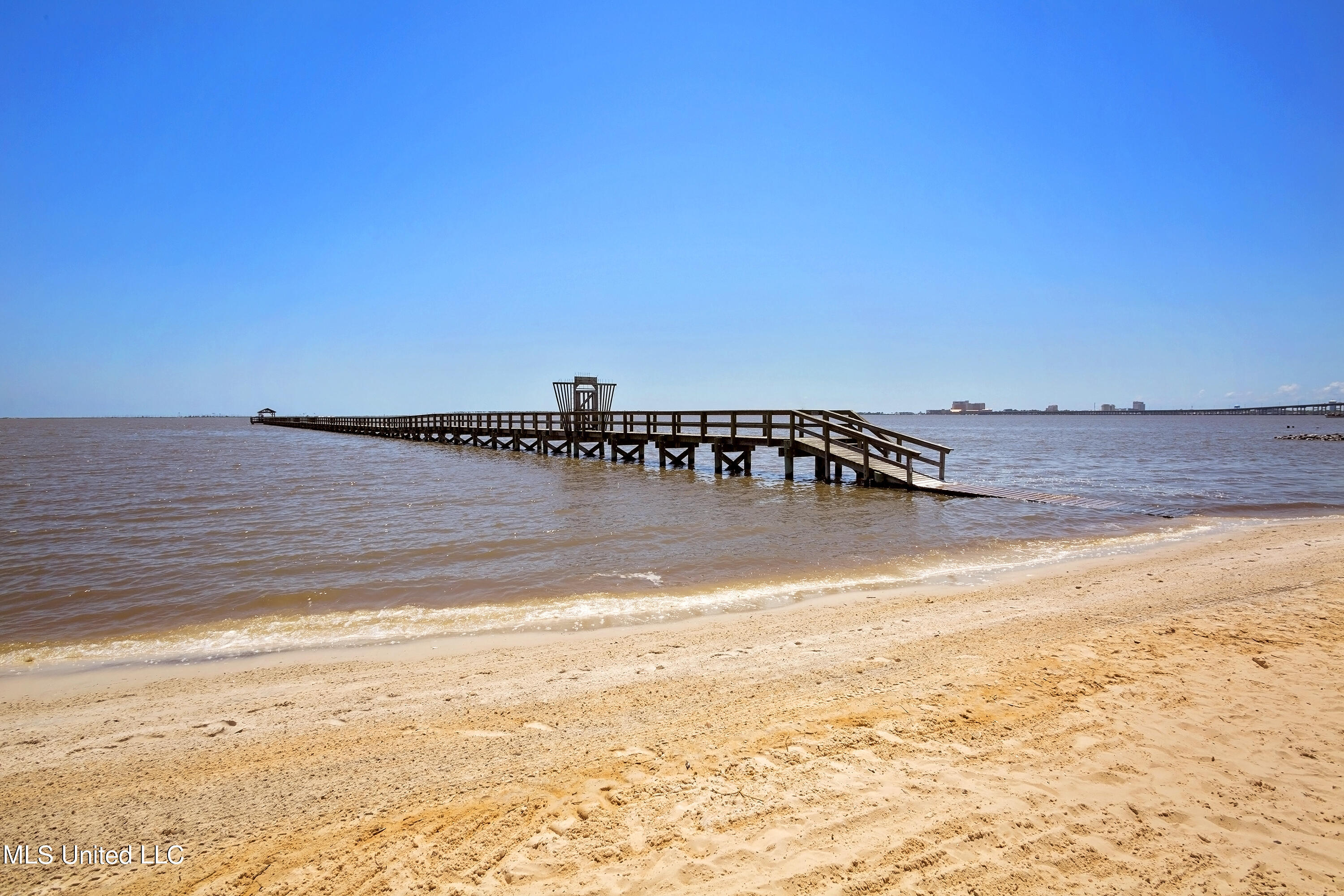 527 Front Beach Drive, 40