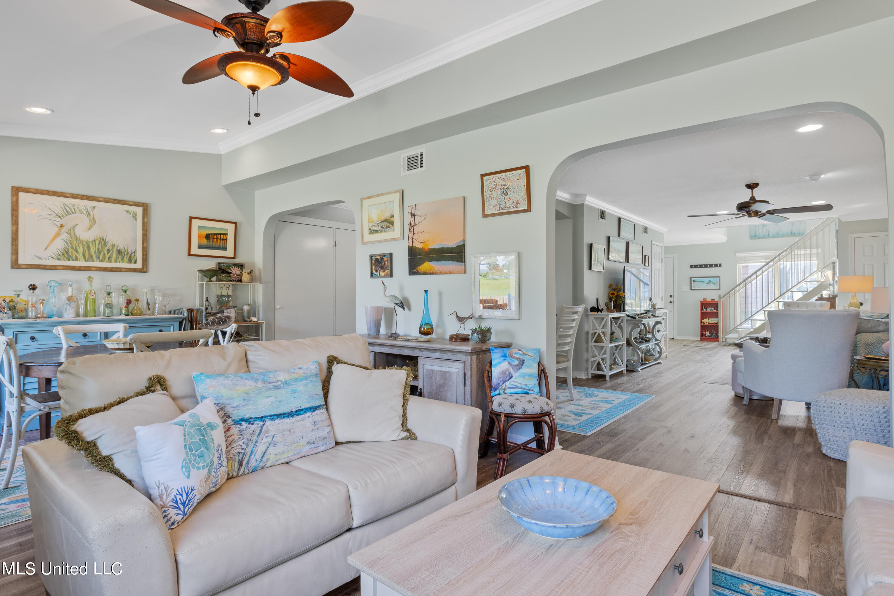 527 Front Beach Drive, 40