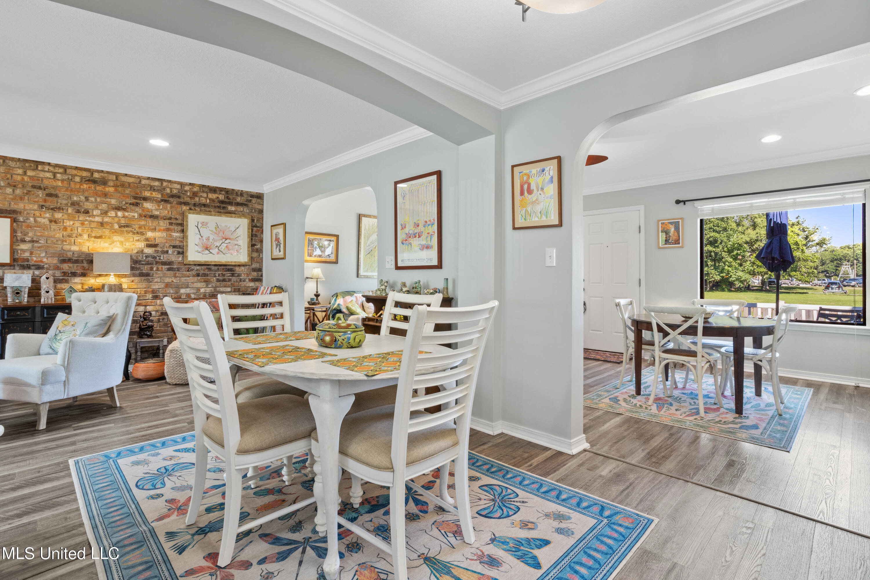 527 Front Beach Drive, 40