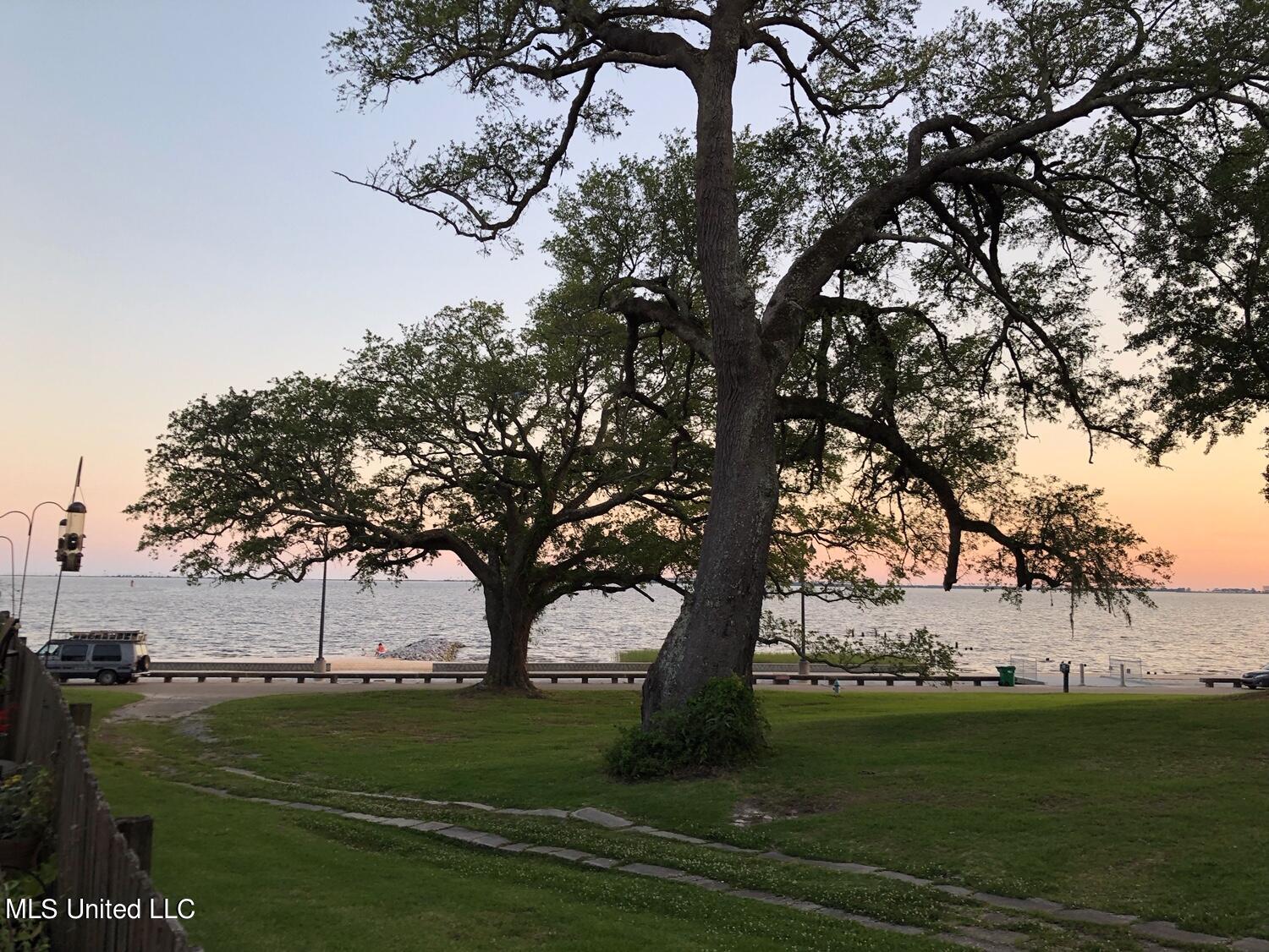 527 Front Beach Drive, 40