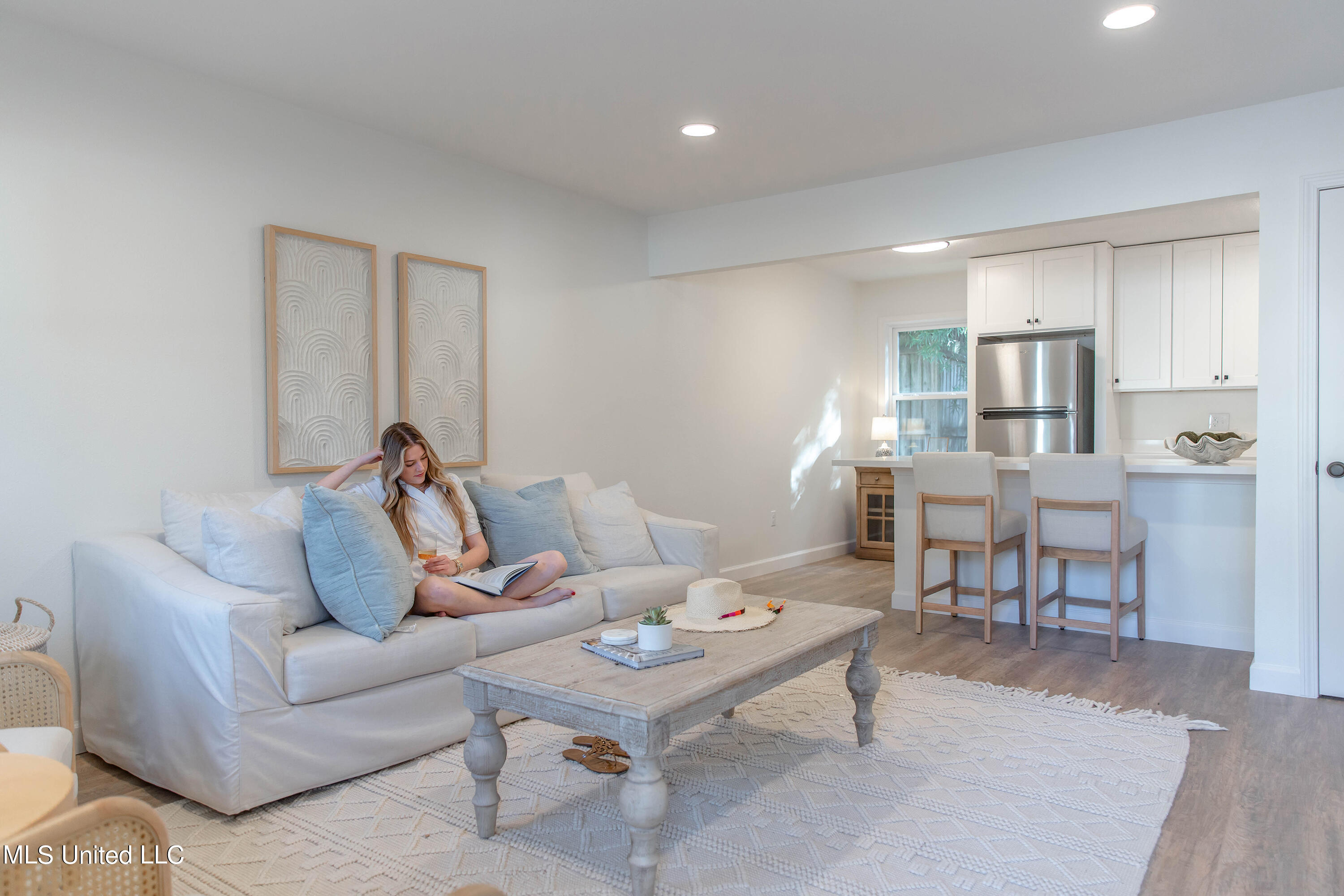 114 Ethel Circle, 15
