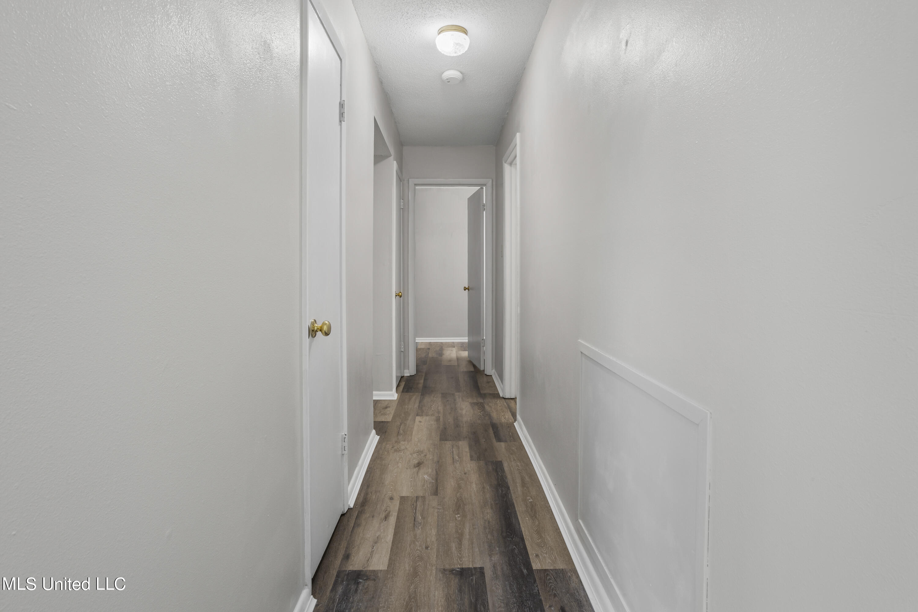 527 Front Beach Drive, 59