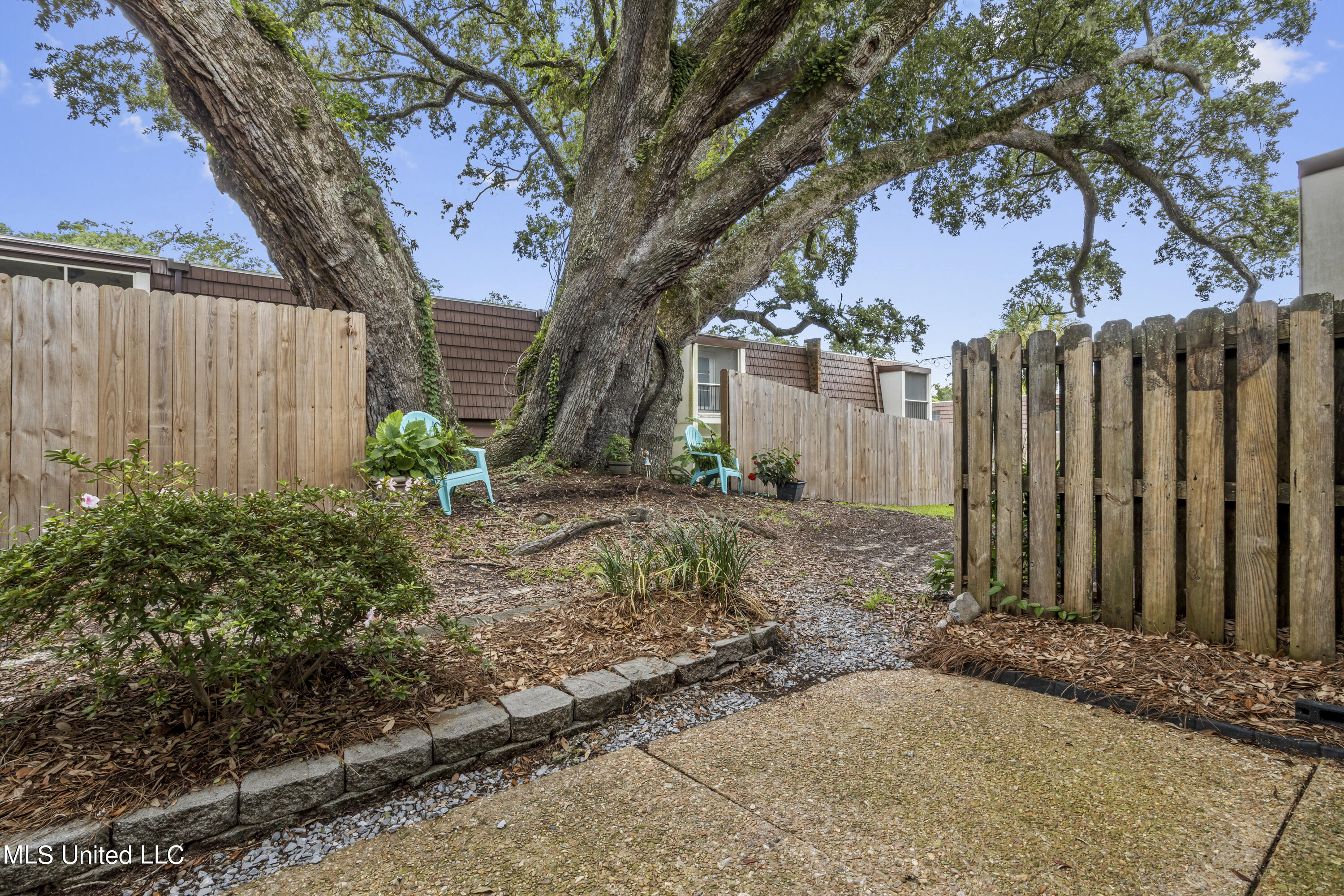 527 Front Beach Drive, 59