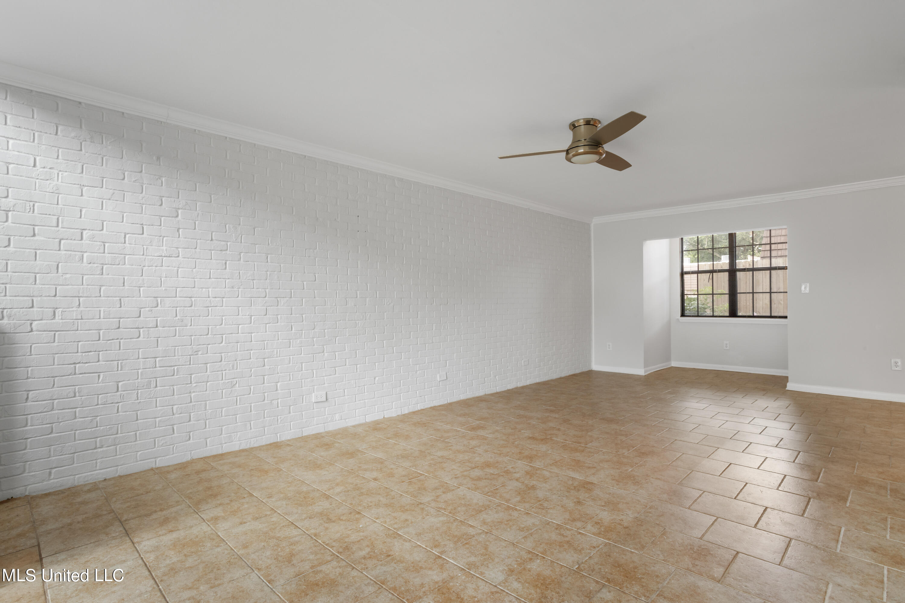 527 Front Beach Drive, 59