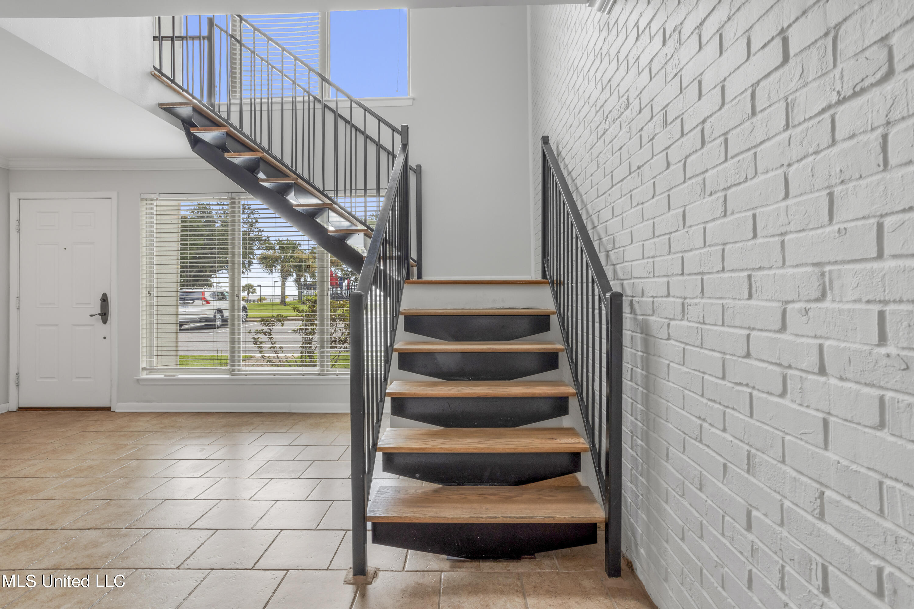 527 Front Beach Drive, 59