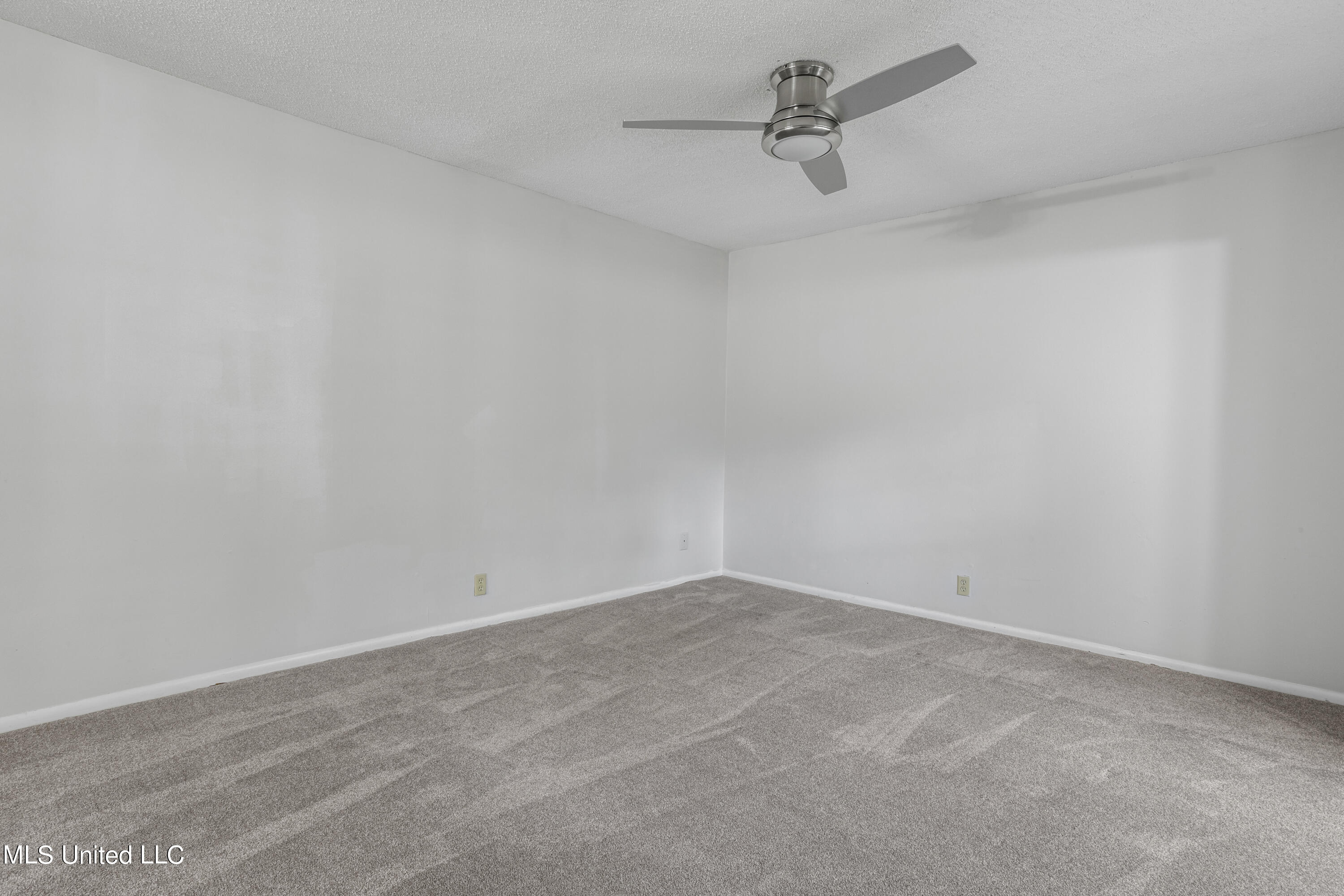 527 Front Beach Drive, 59