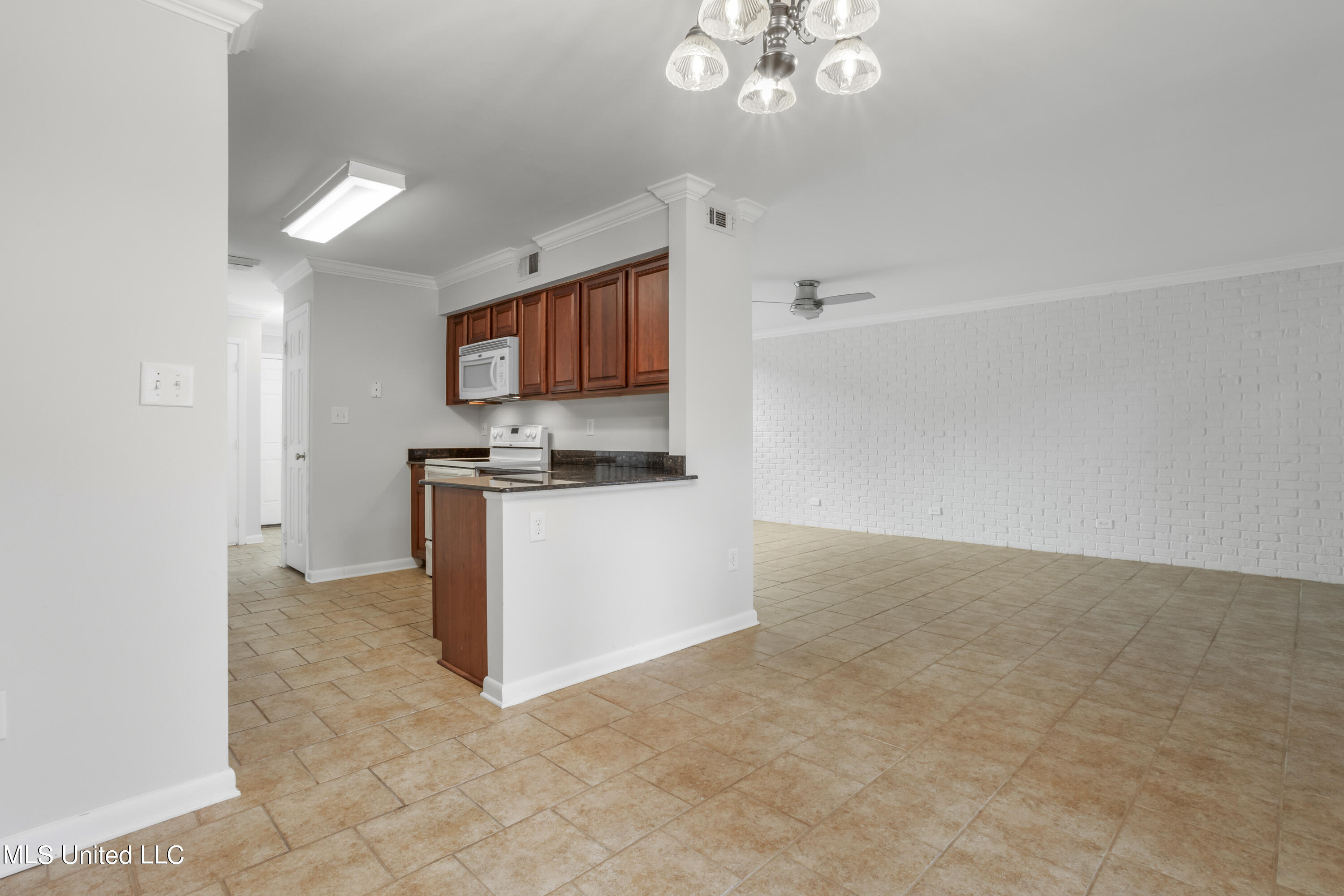 527 Front Beach Drive, 59