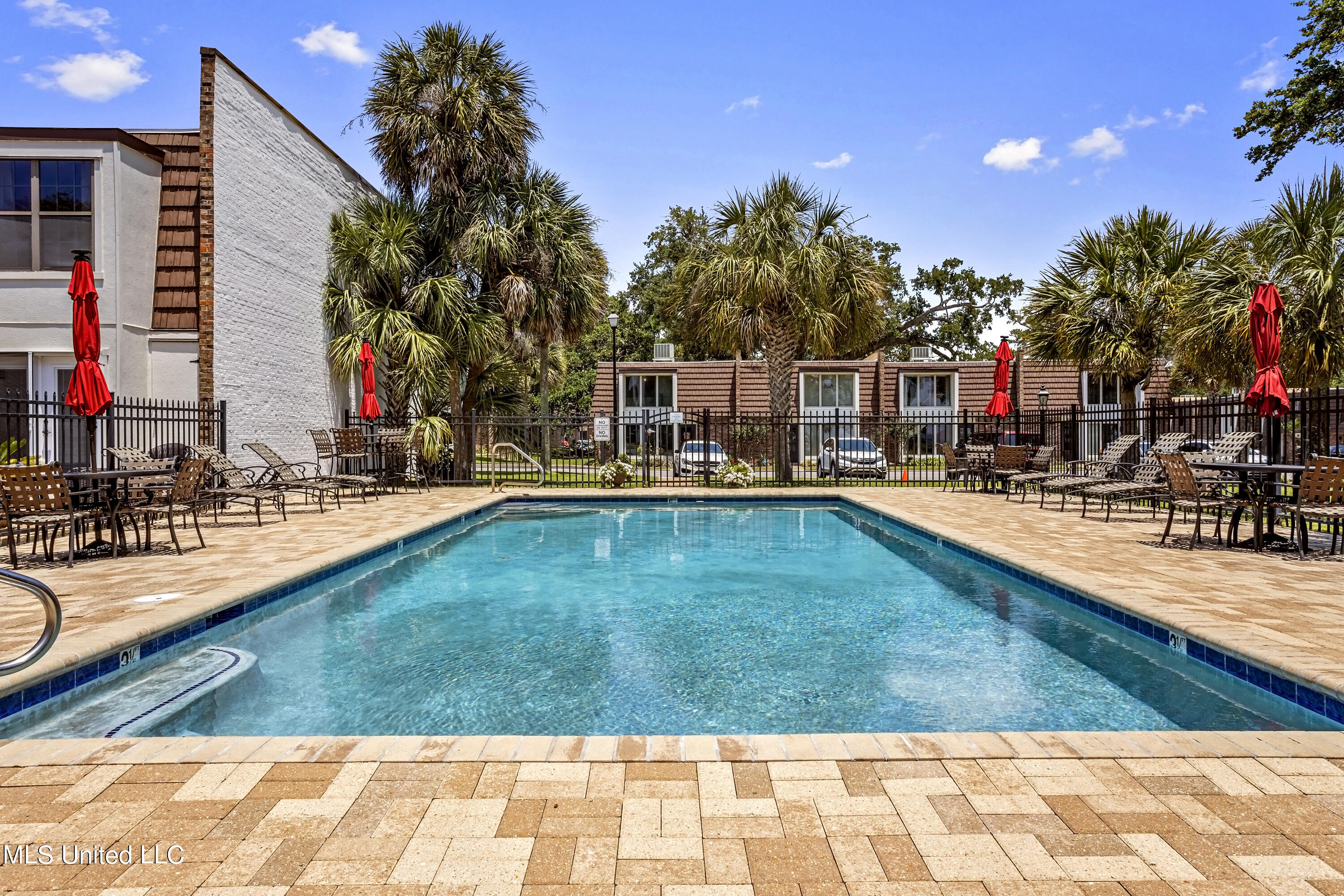 527 Front Beach Drive, 59