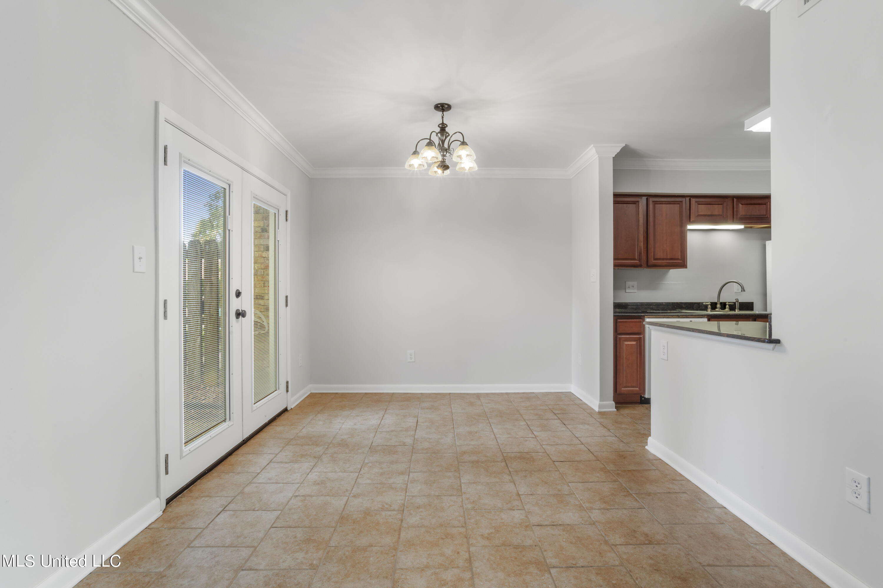 527 Front Beach Drive, 59