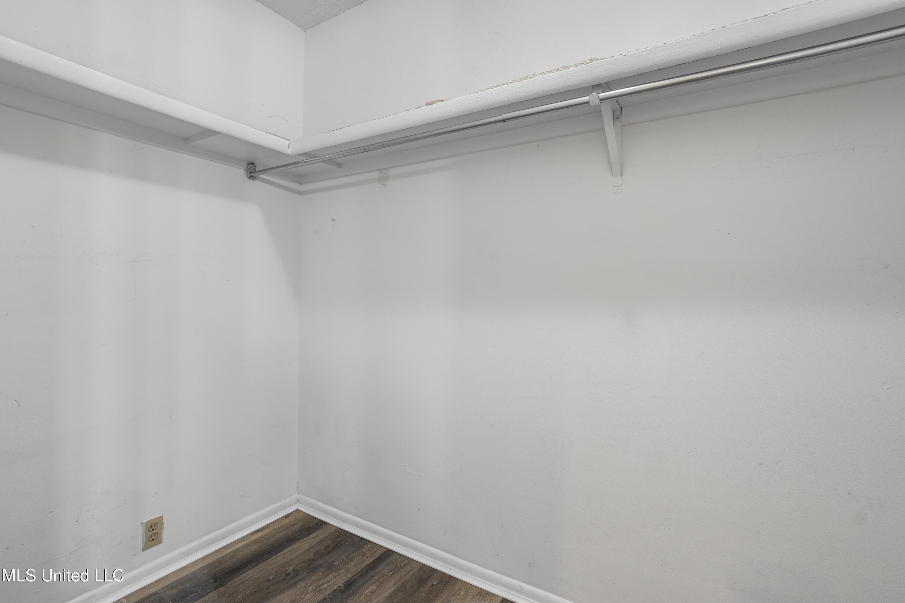 527 Front Beach Drive, 59