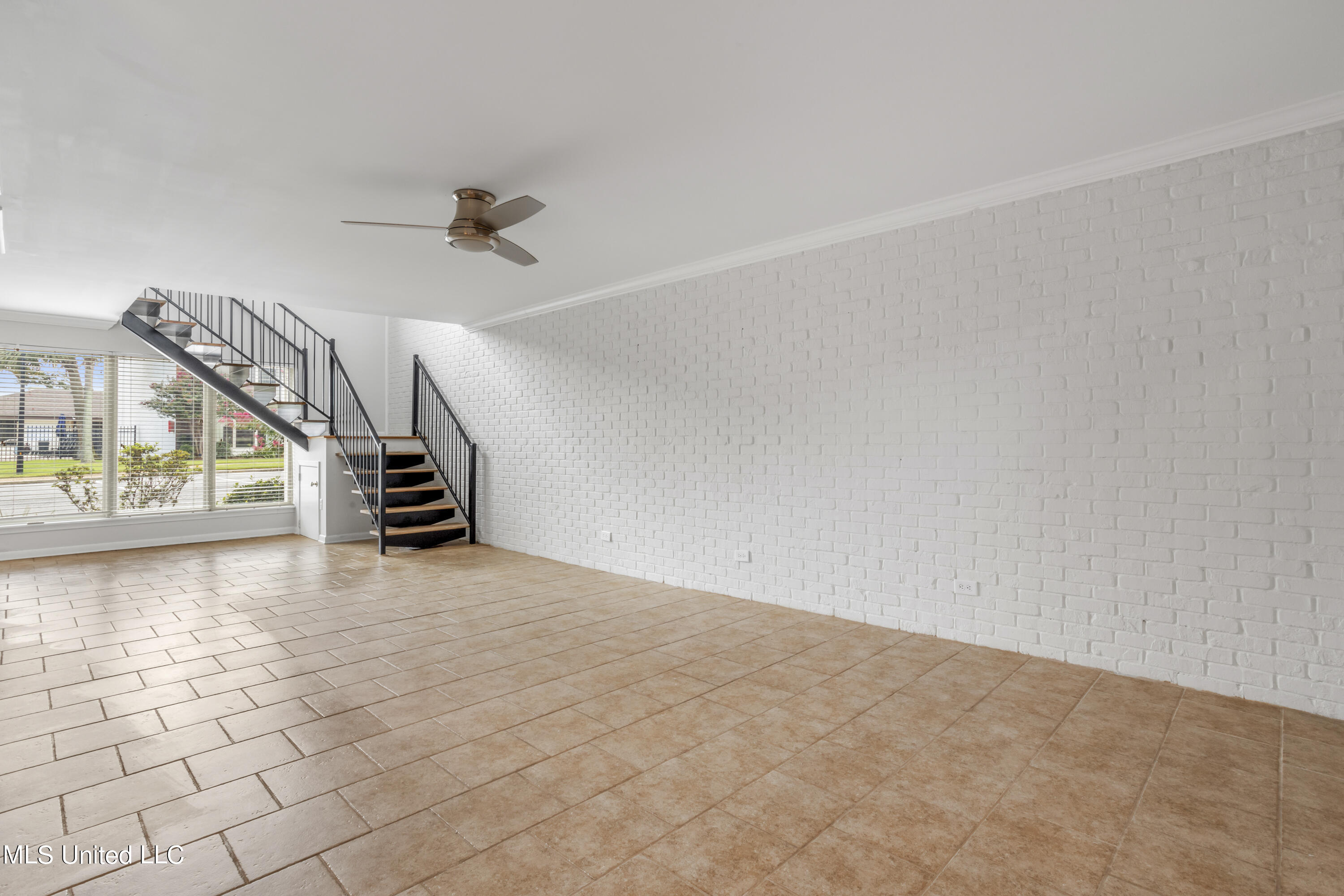 527 Front Beach Drive, 59