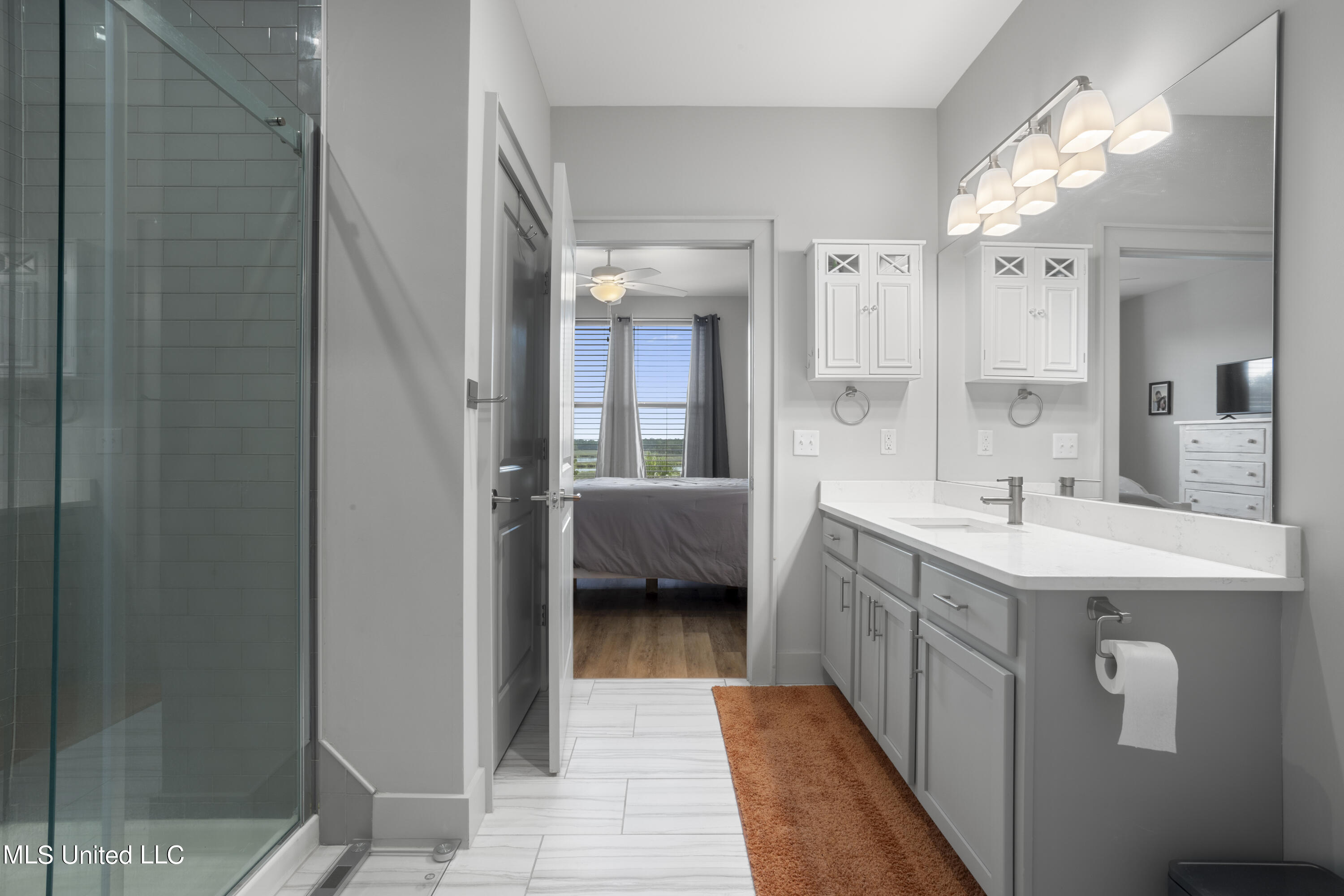 2501 Bienville Boulevard, 321