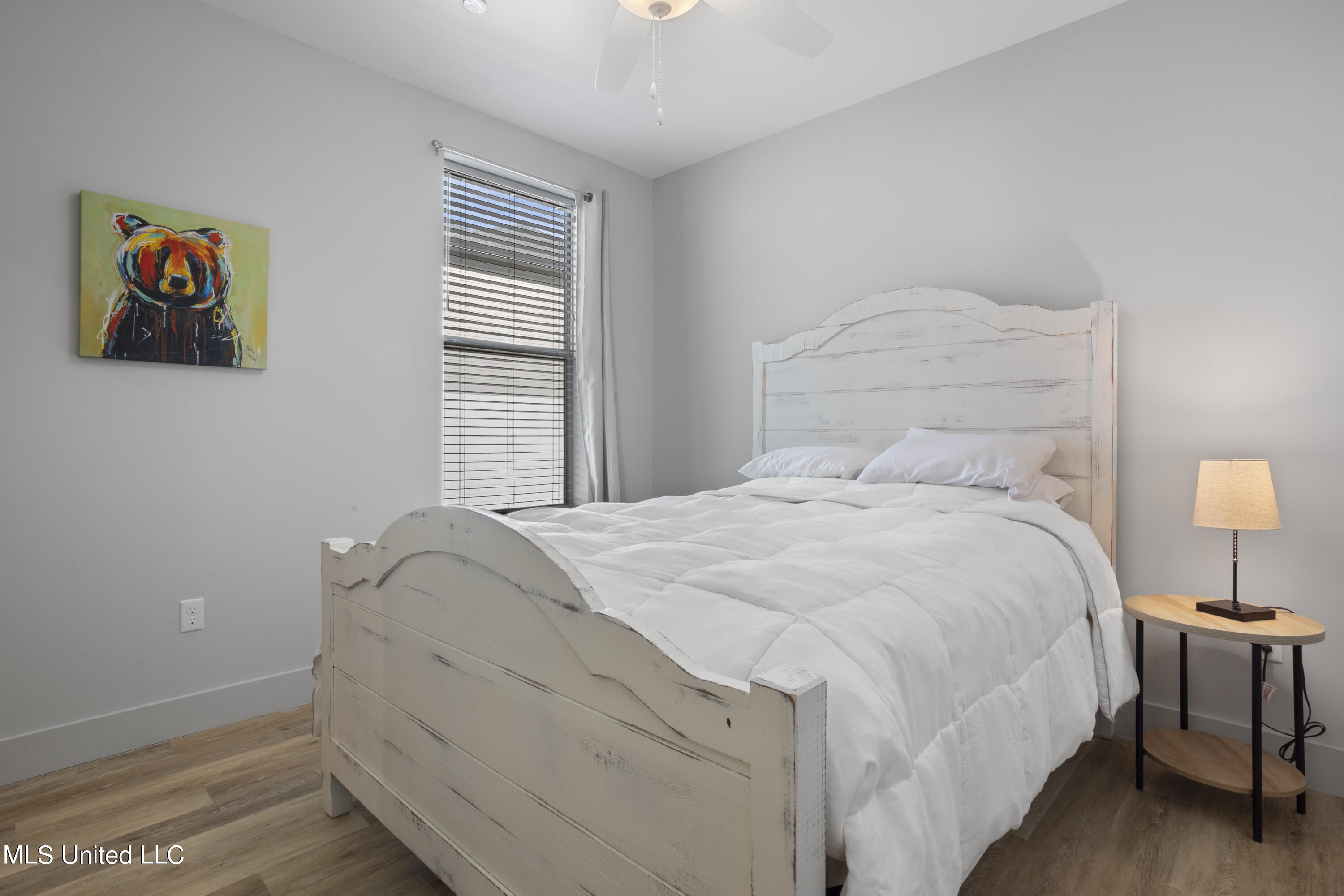 2501 Bienville Boulevard, 321