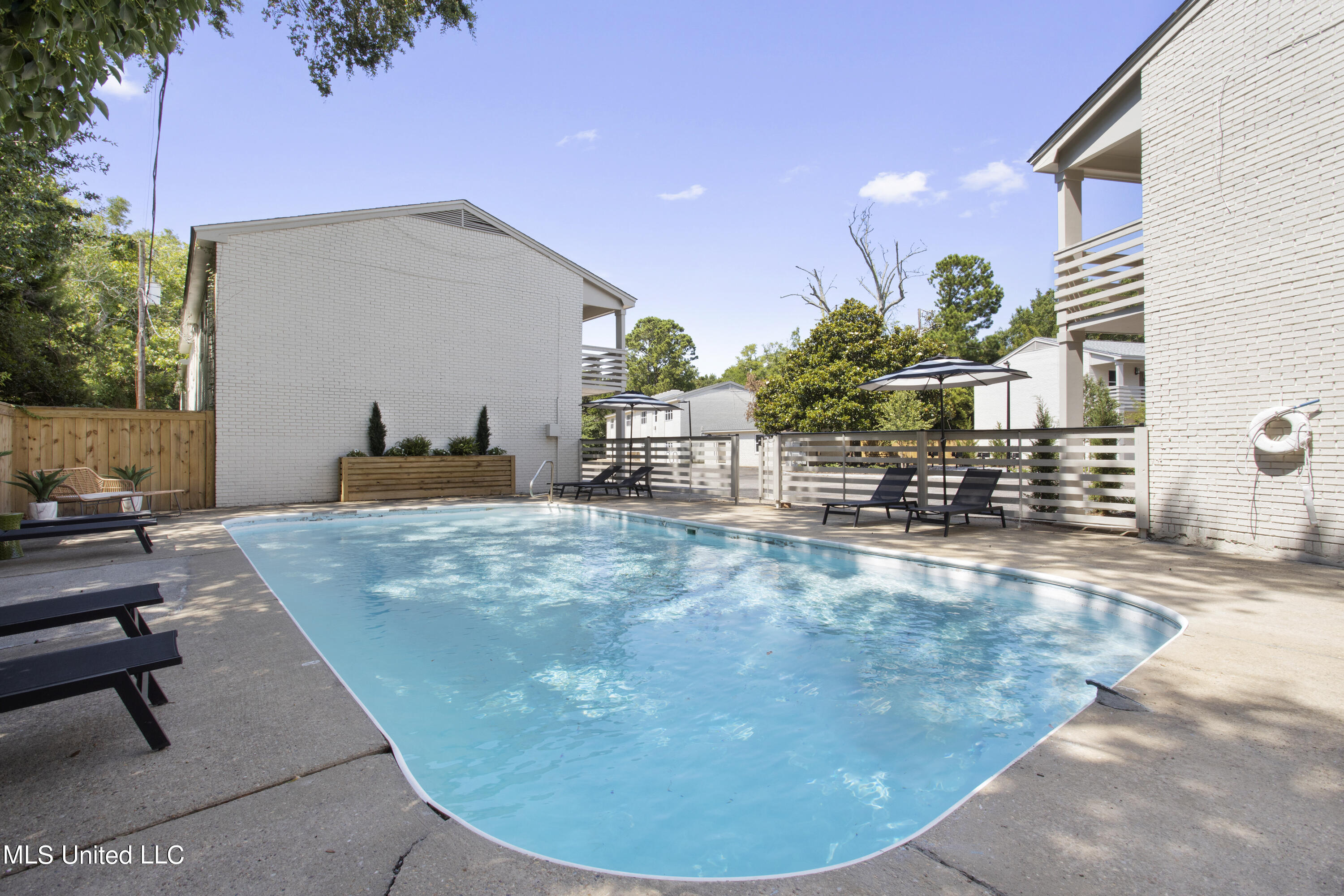 114 Ethel Circle, 14
