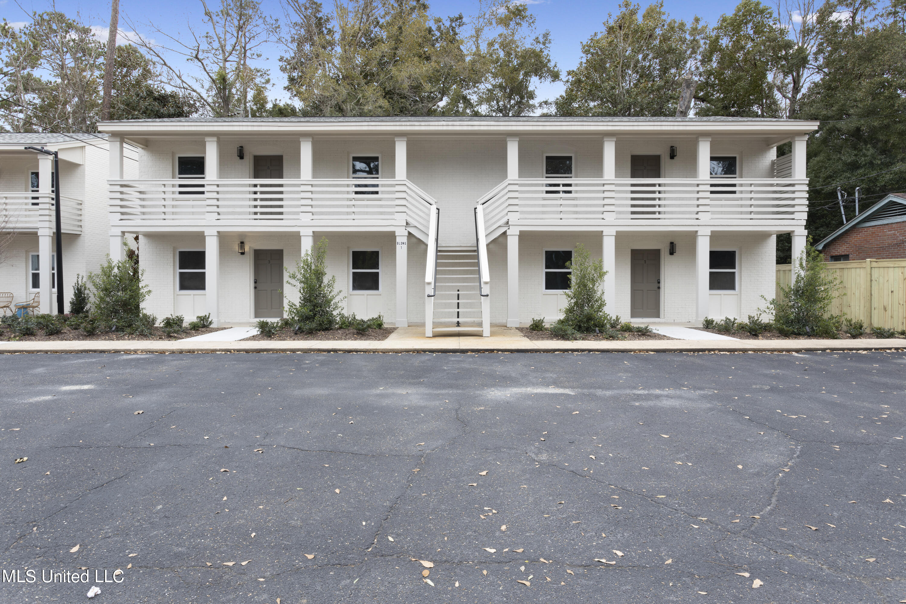 114 Ethel Circle, 14