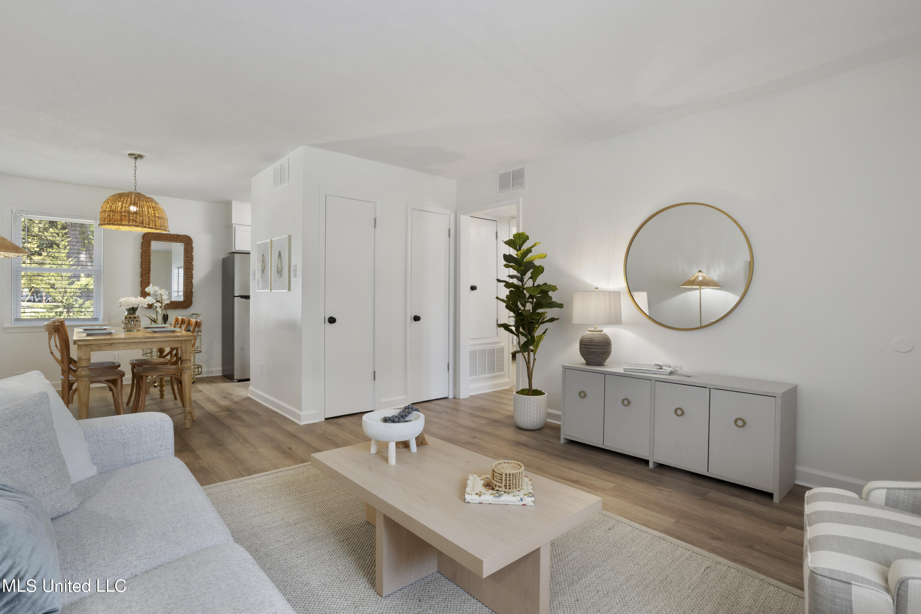 114 Ethel Circle, 33