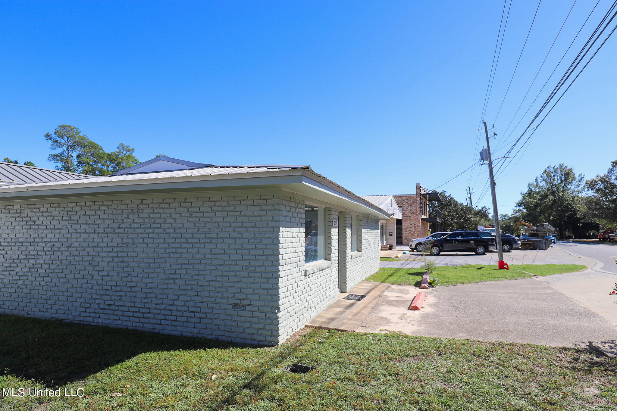 2209 Government Street