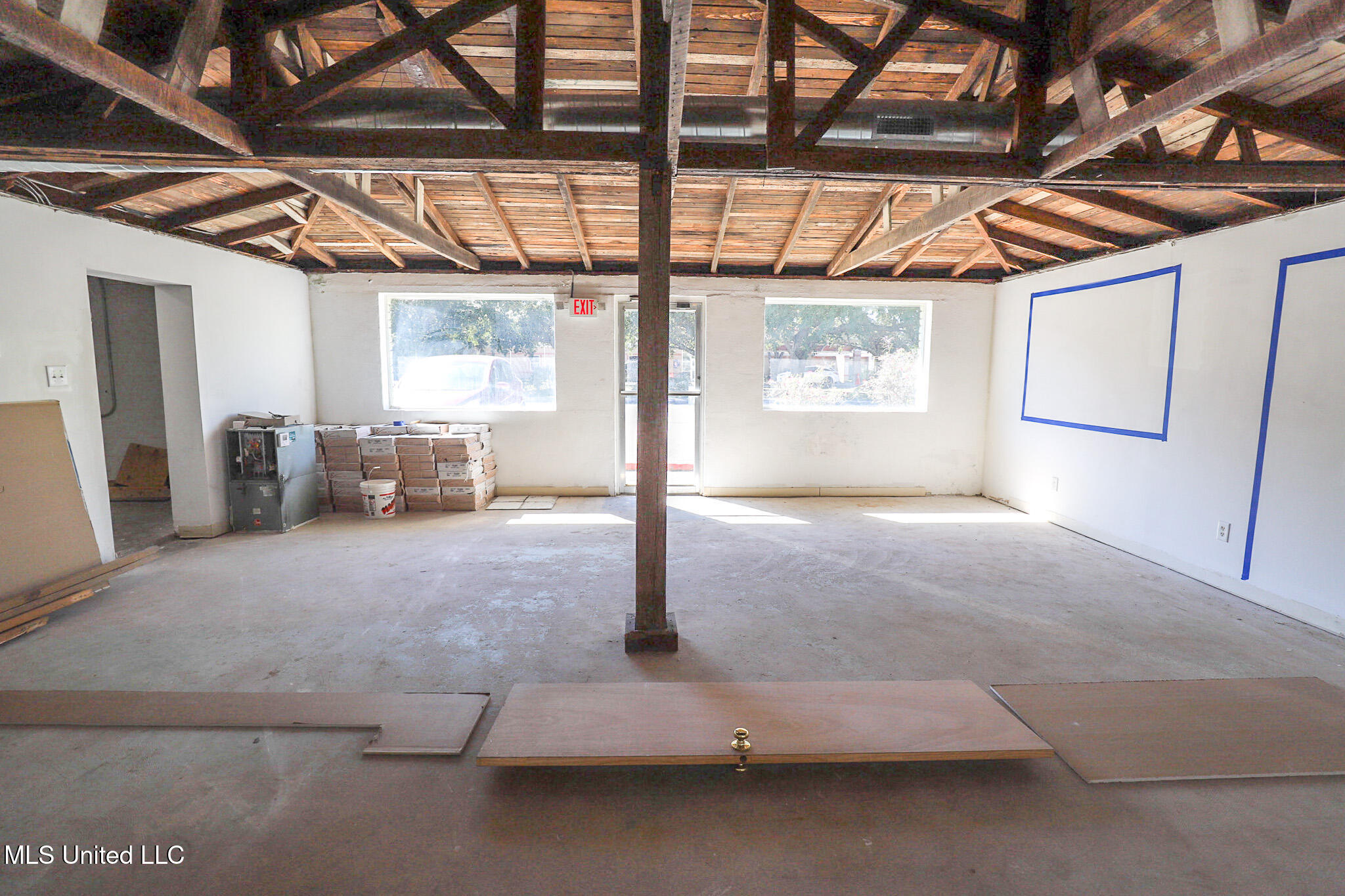 2209 Government Street