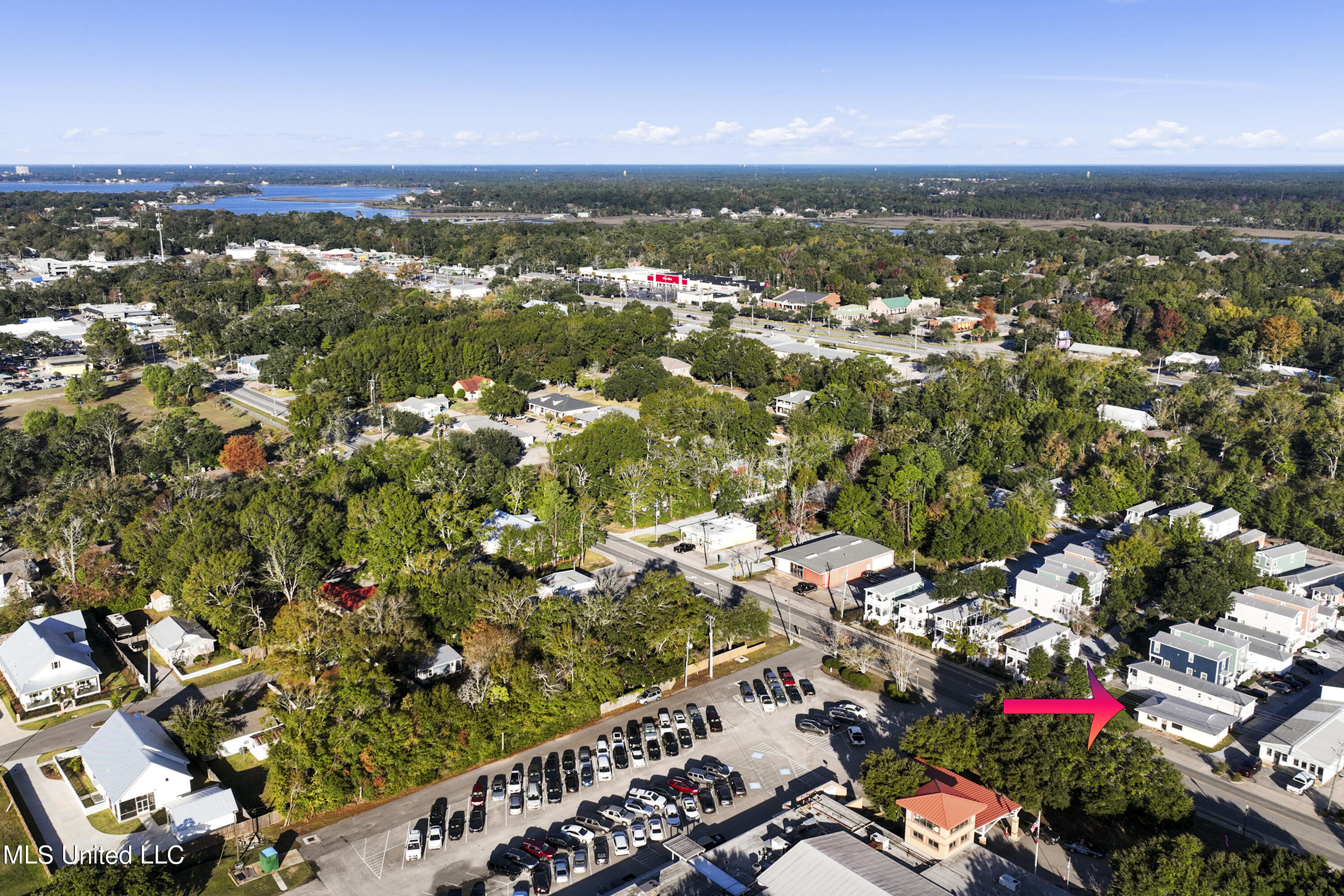 2209 Government Street