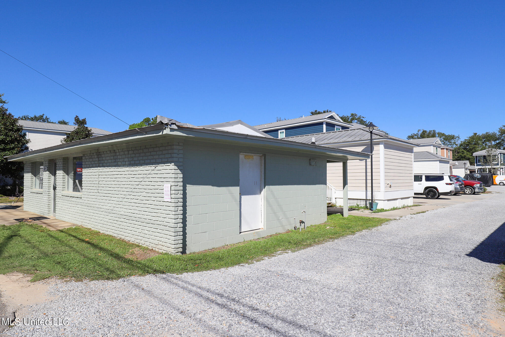 2209 Government Street