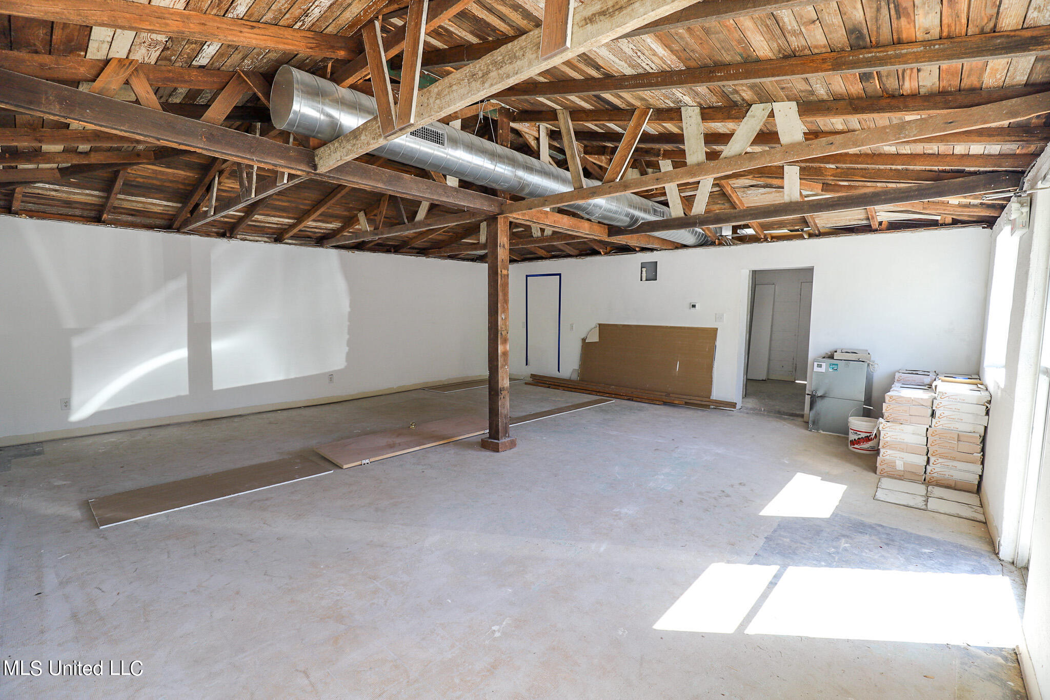 2209 Government Street