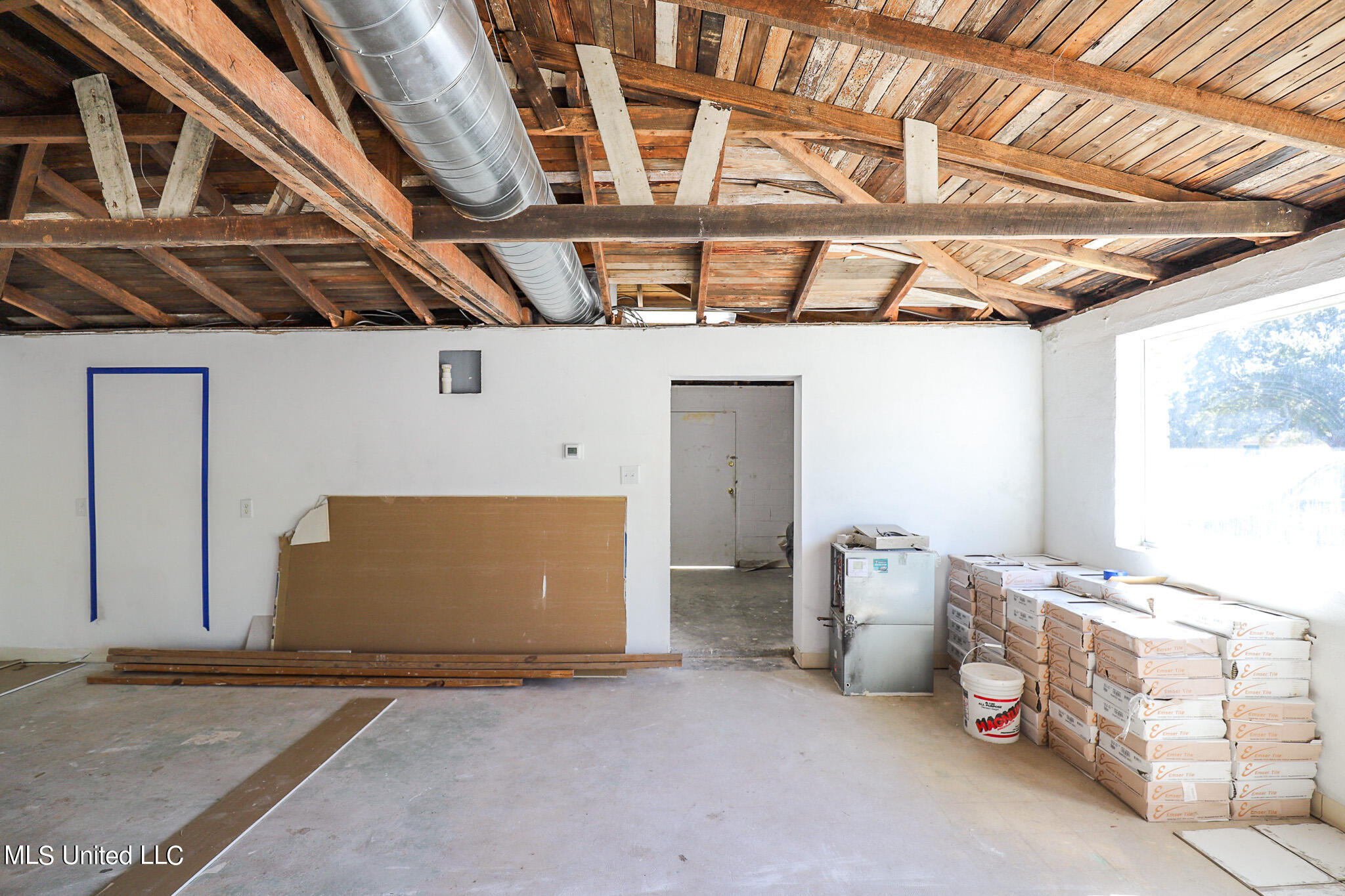 2209 Government Street