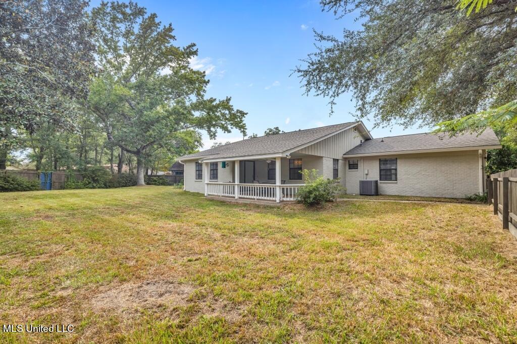 104 Leigh Circle