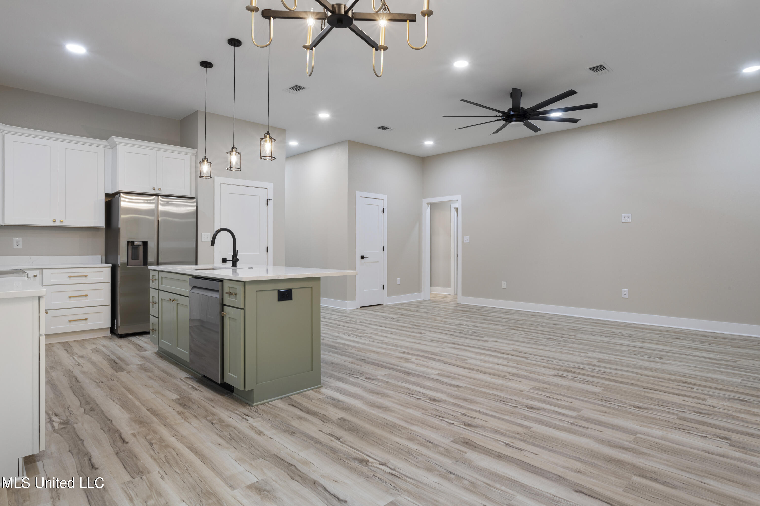 9014 Old Walnut Road