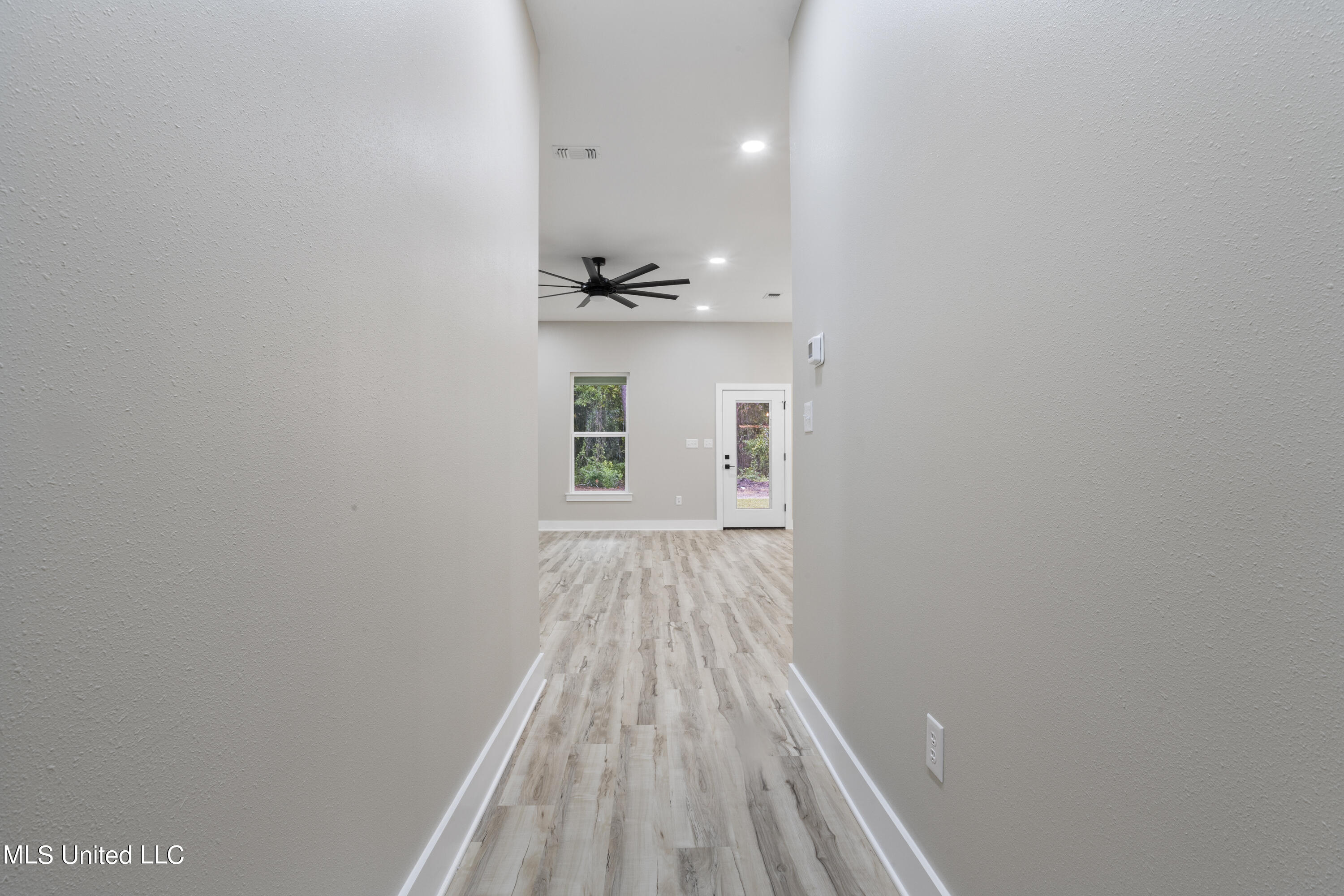 9014 Old Walnut Road