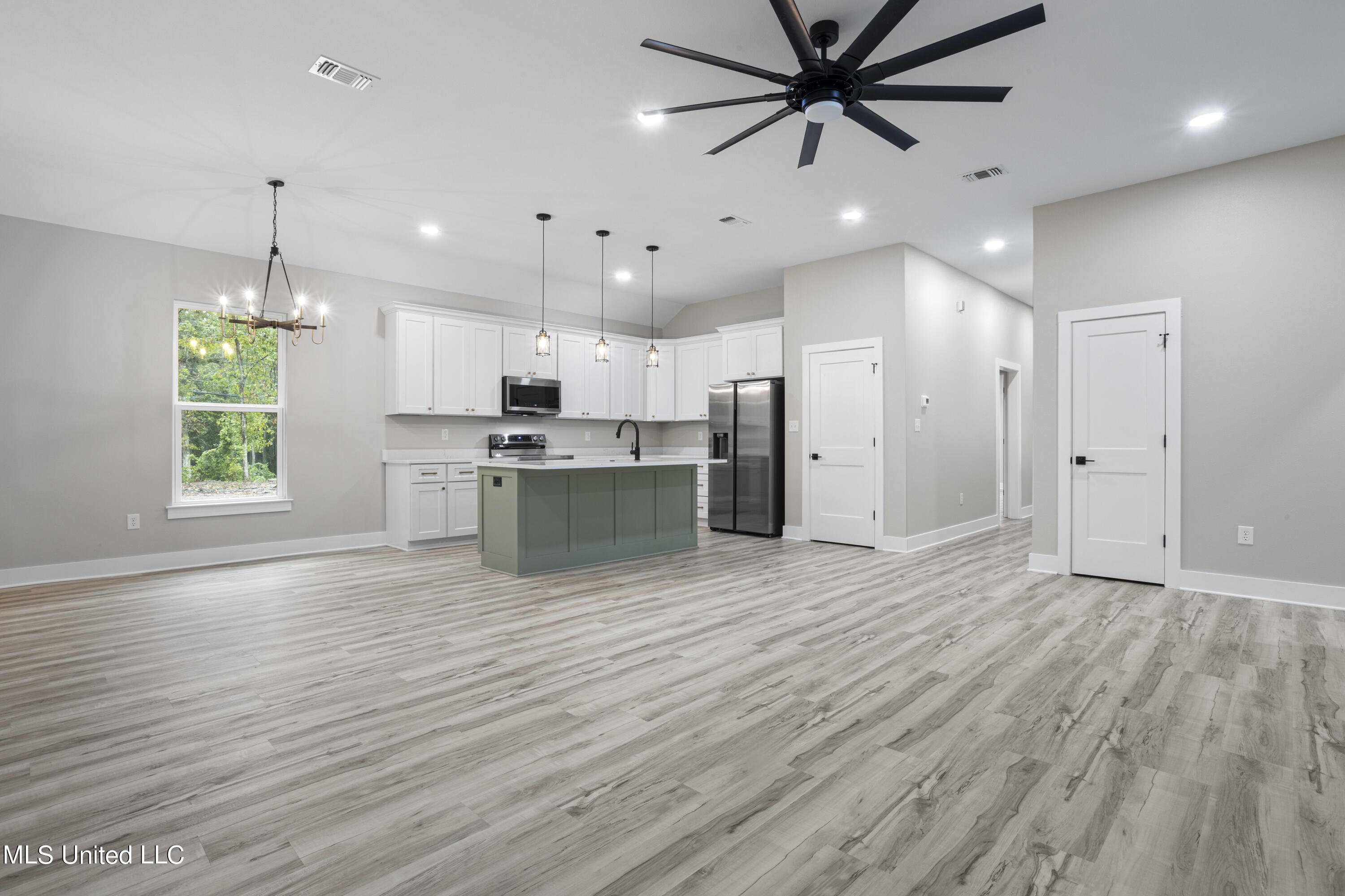 9014 Old Walnut Road
