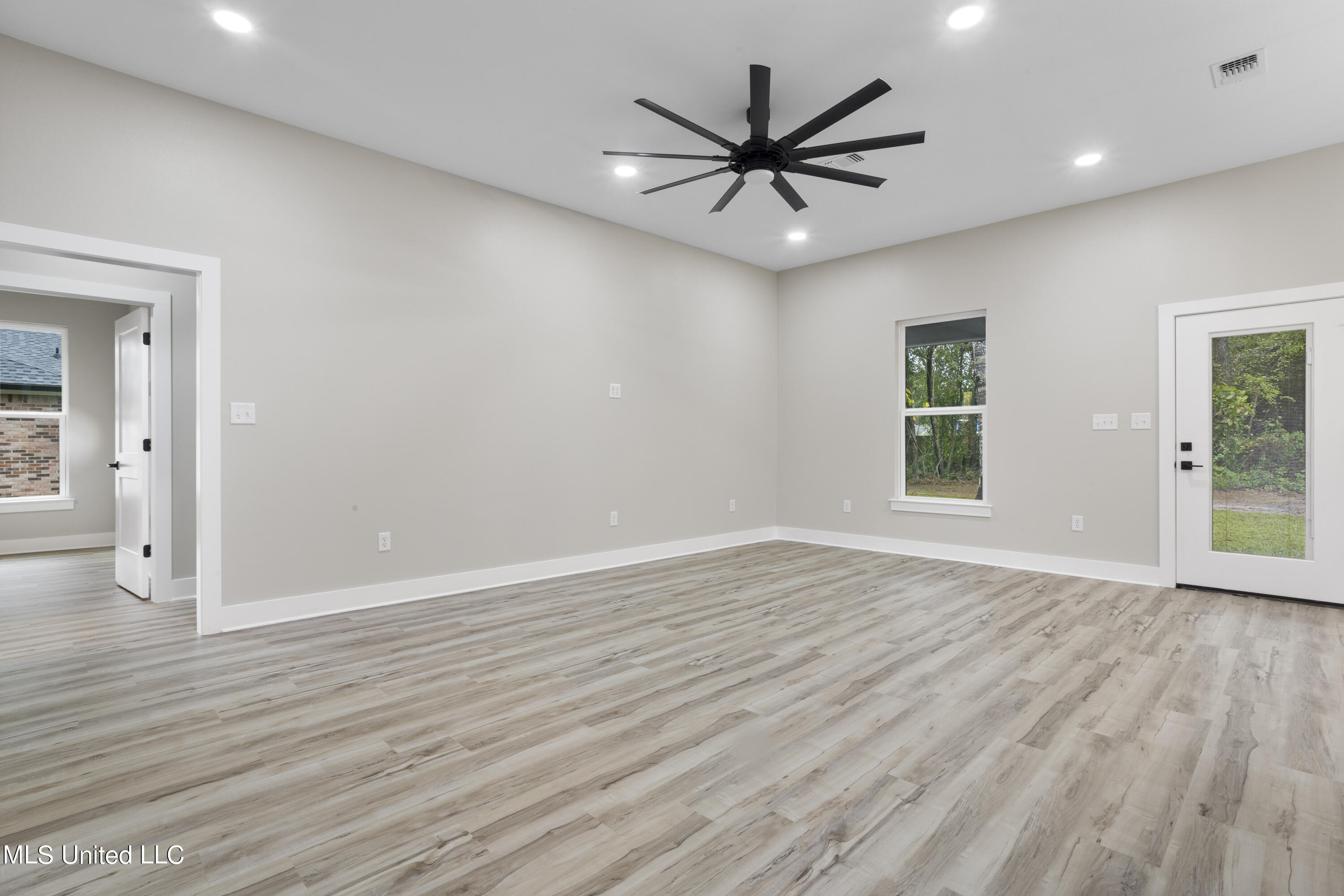 9014 Old Walnut Road