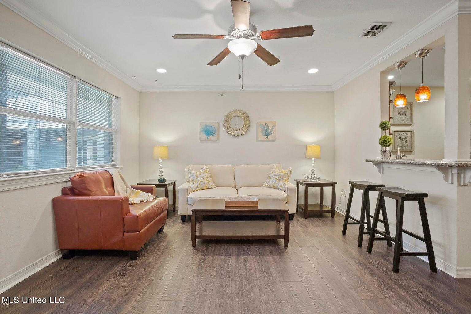 1282 Beach Boulevard, 107