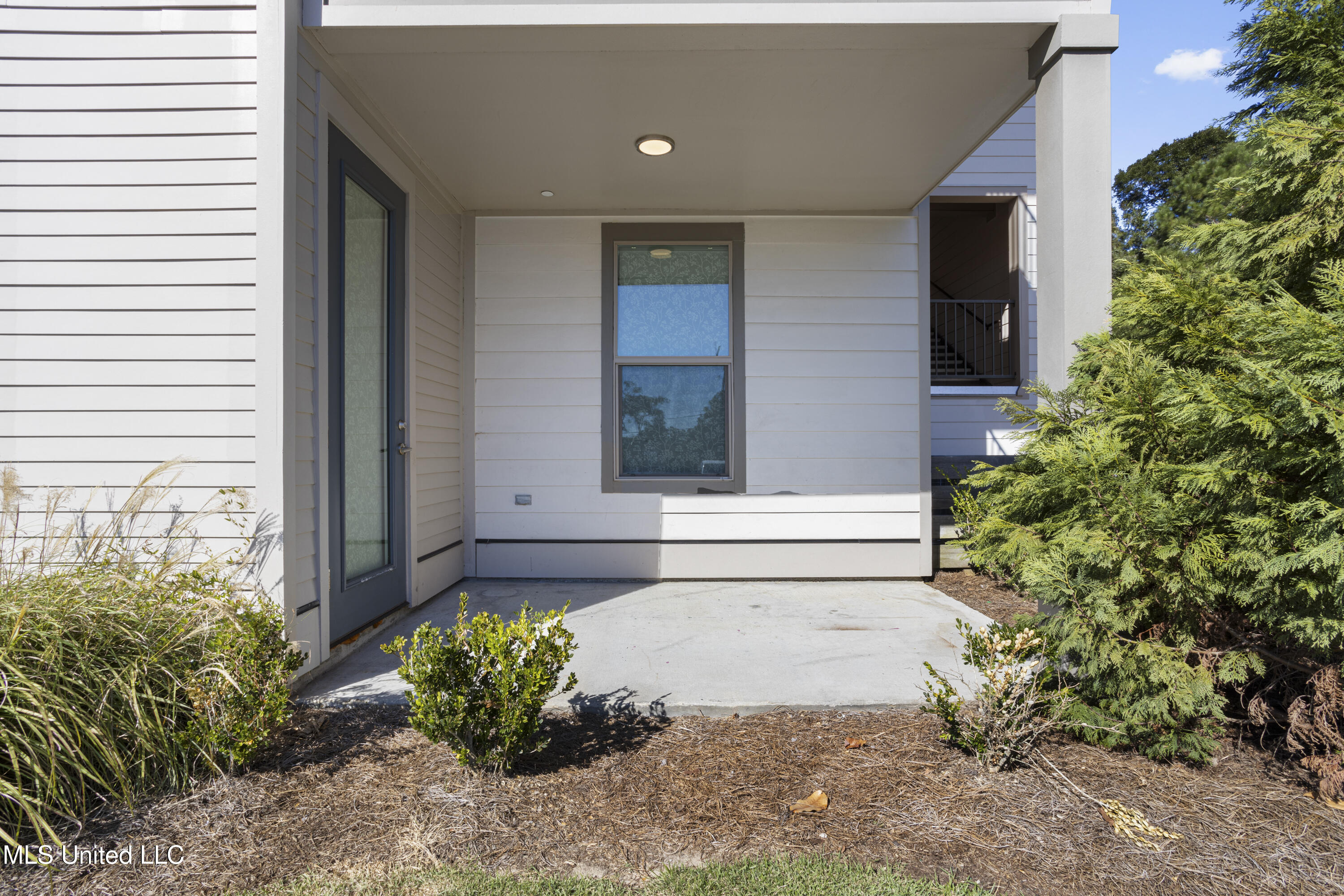 2501 Bienville Boulevard, 516