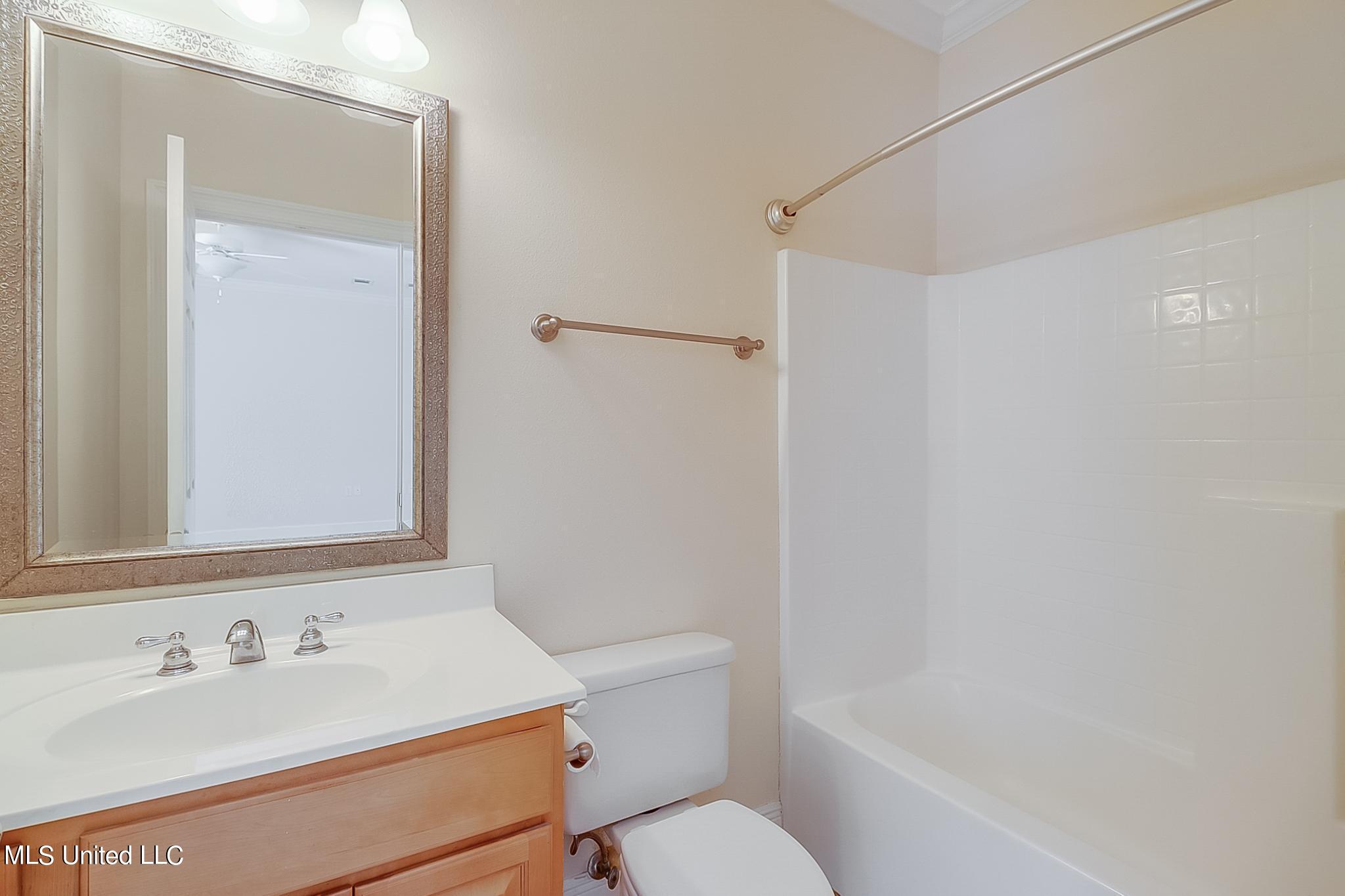 117 Armand Oaks, 117