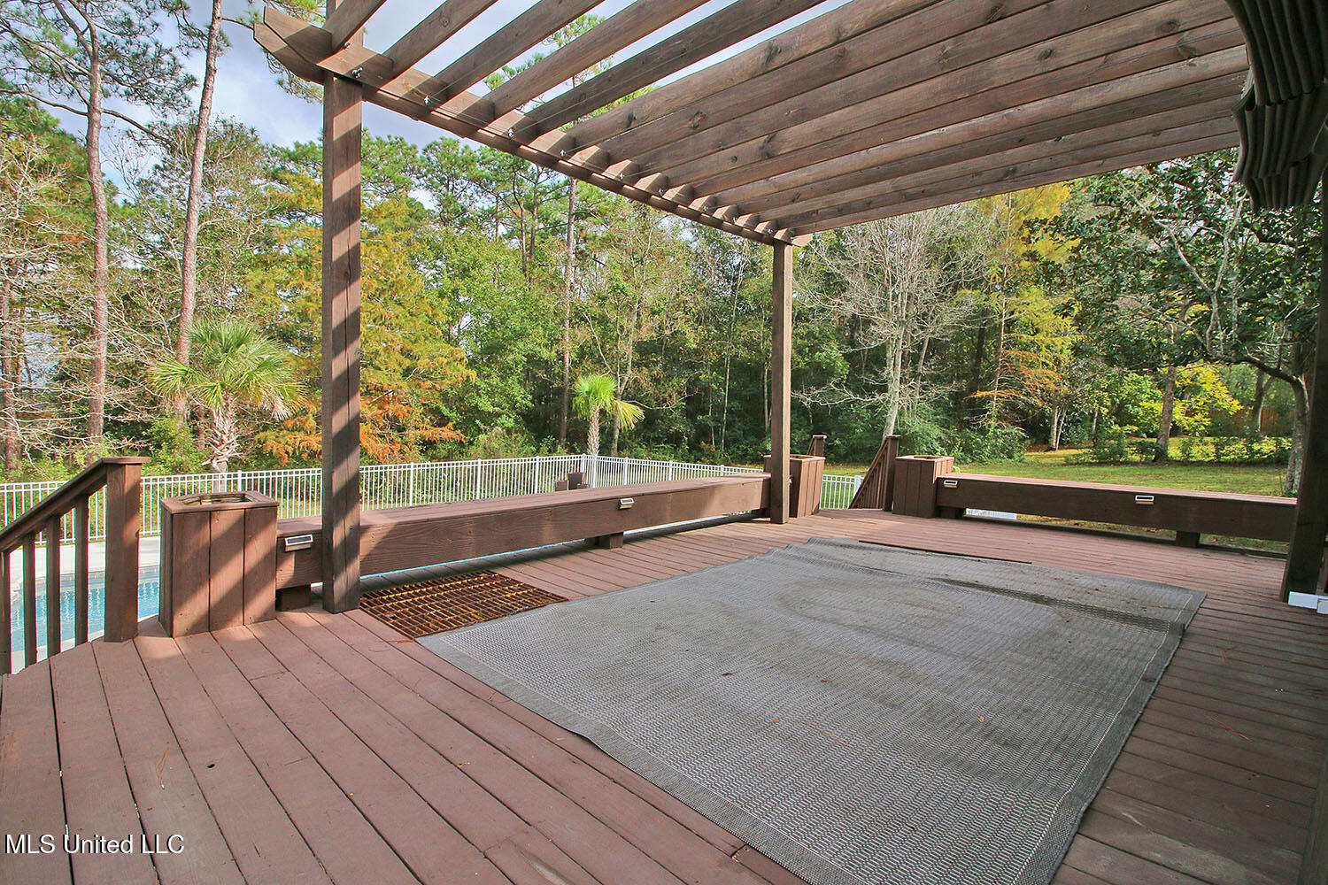 4033 Dunsinane Avenue