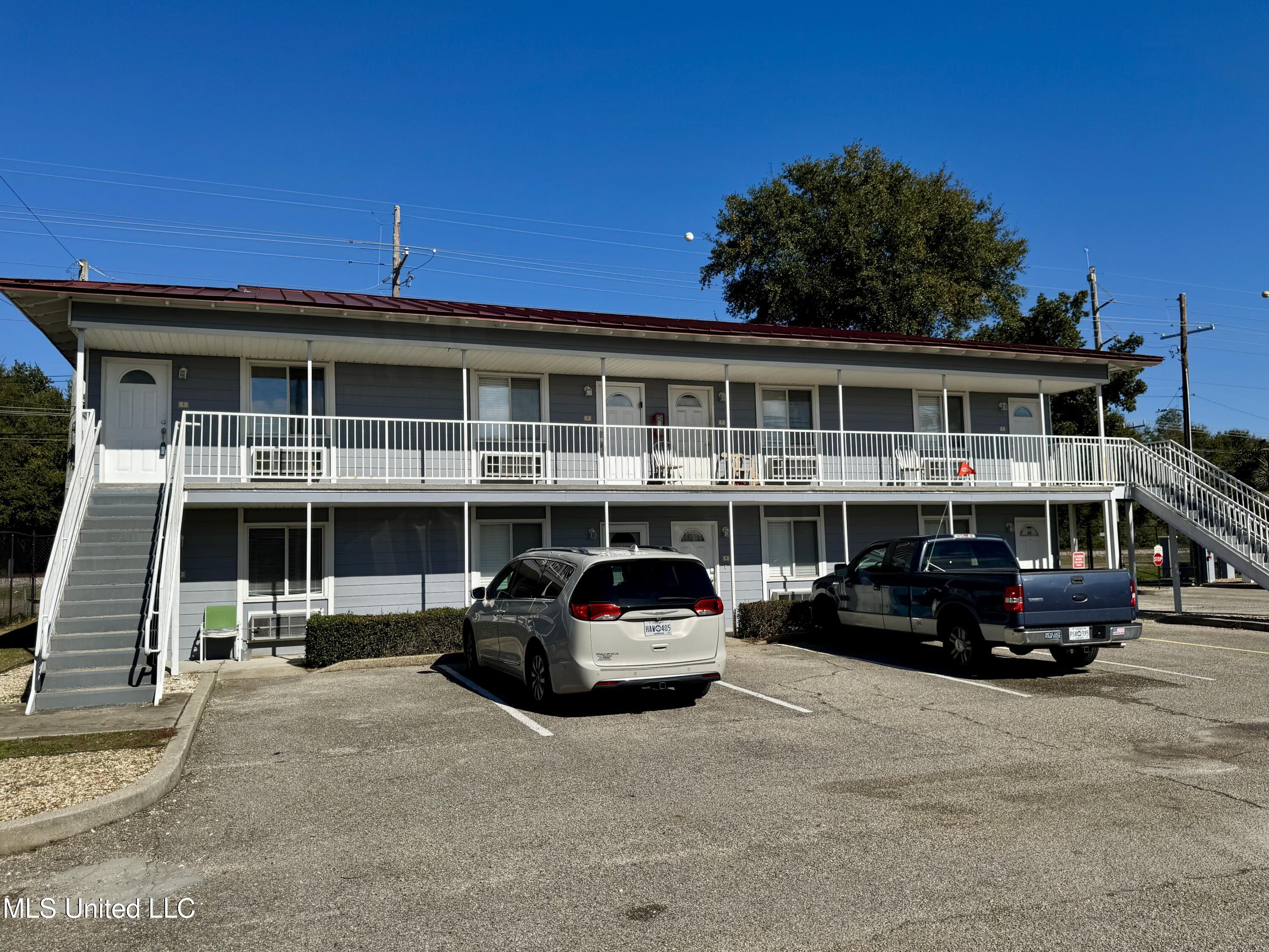1664 Beach #01 Boulevard, 1